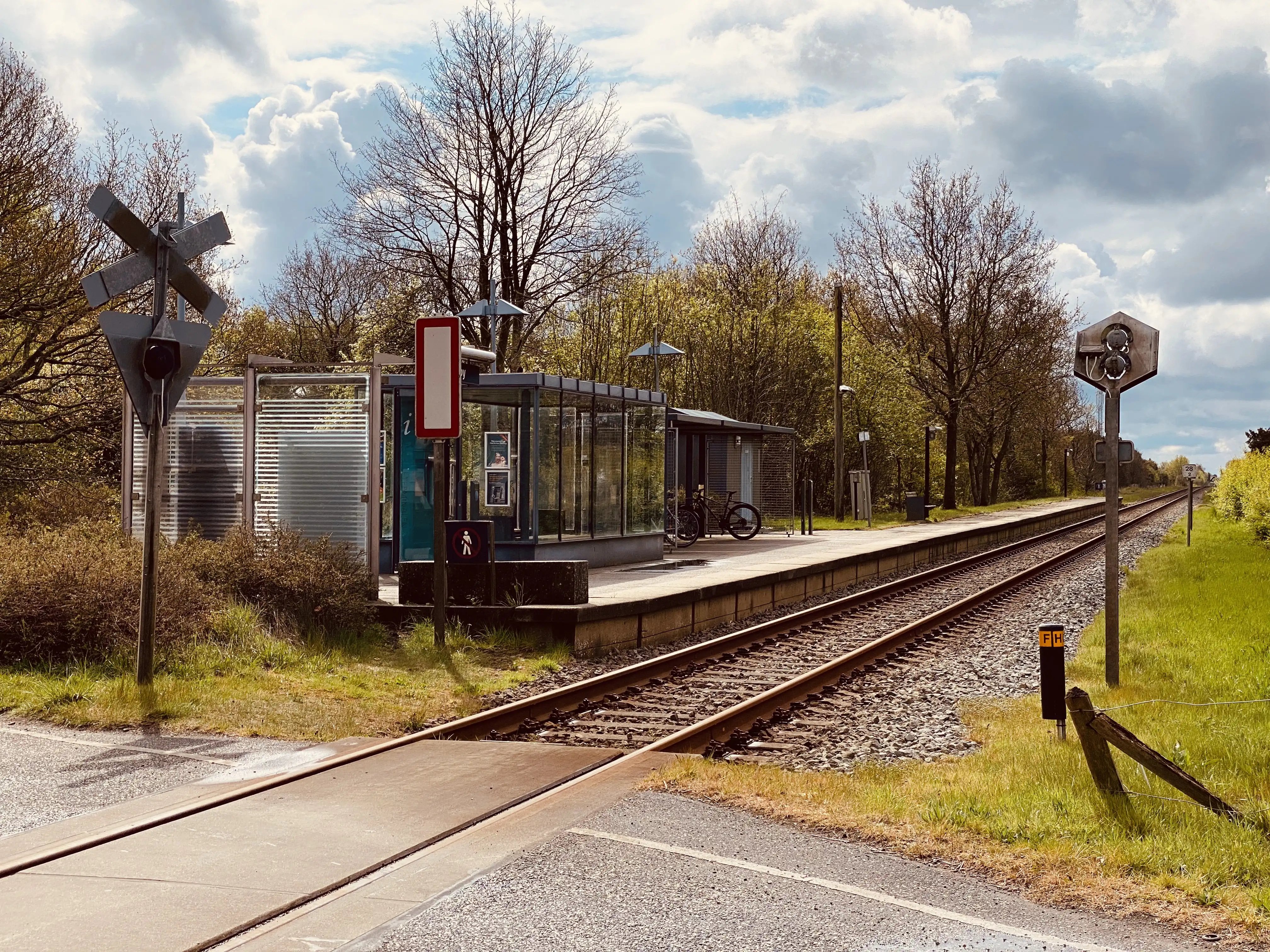 Billede af Rejsby Trinbræt med Sidespor. Billede af Rejsby Trinbræt med Sidespor.
