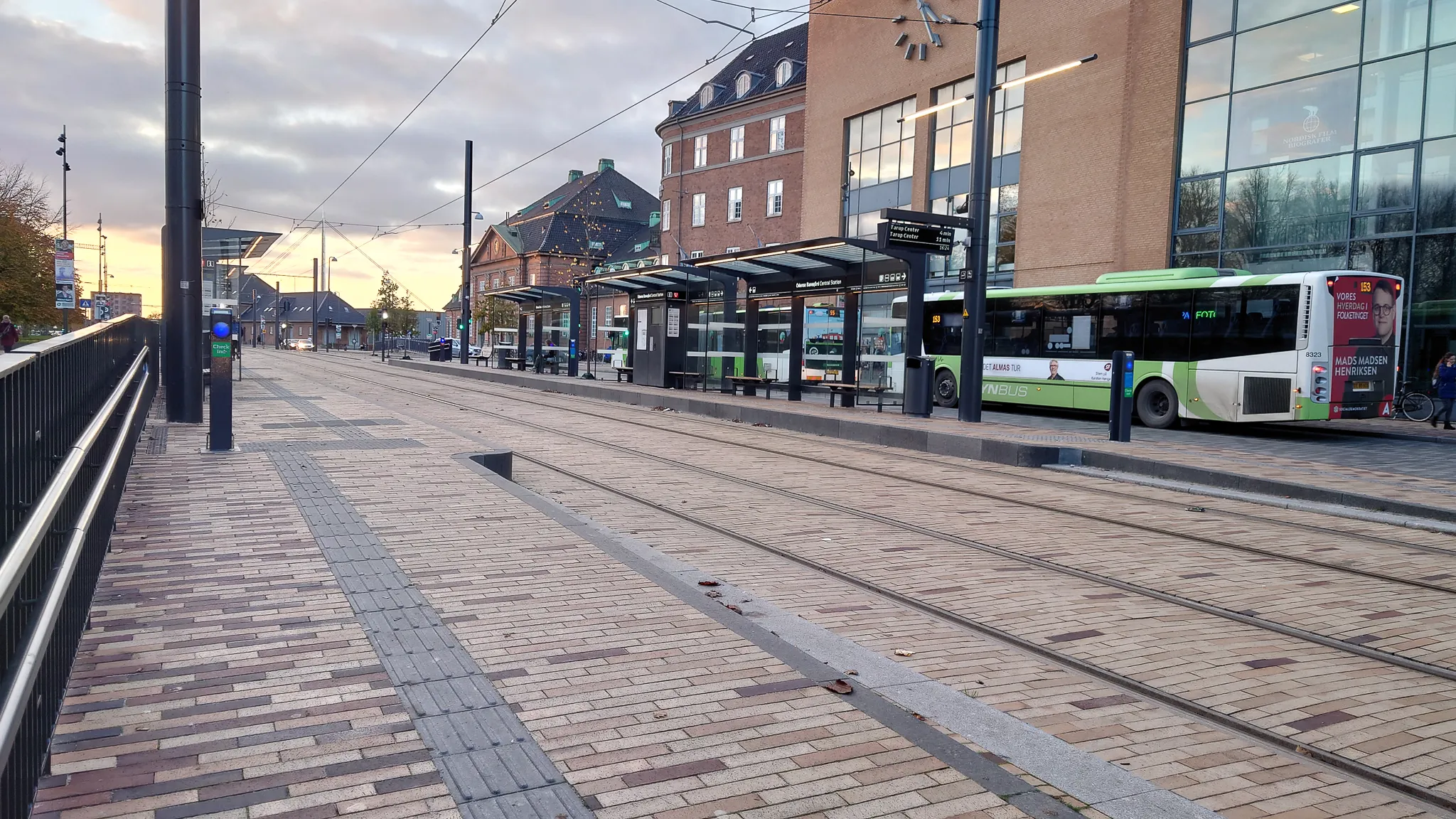 Billede af Odense Banegård Letbanestation.