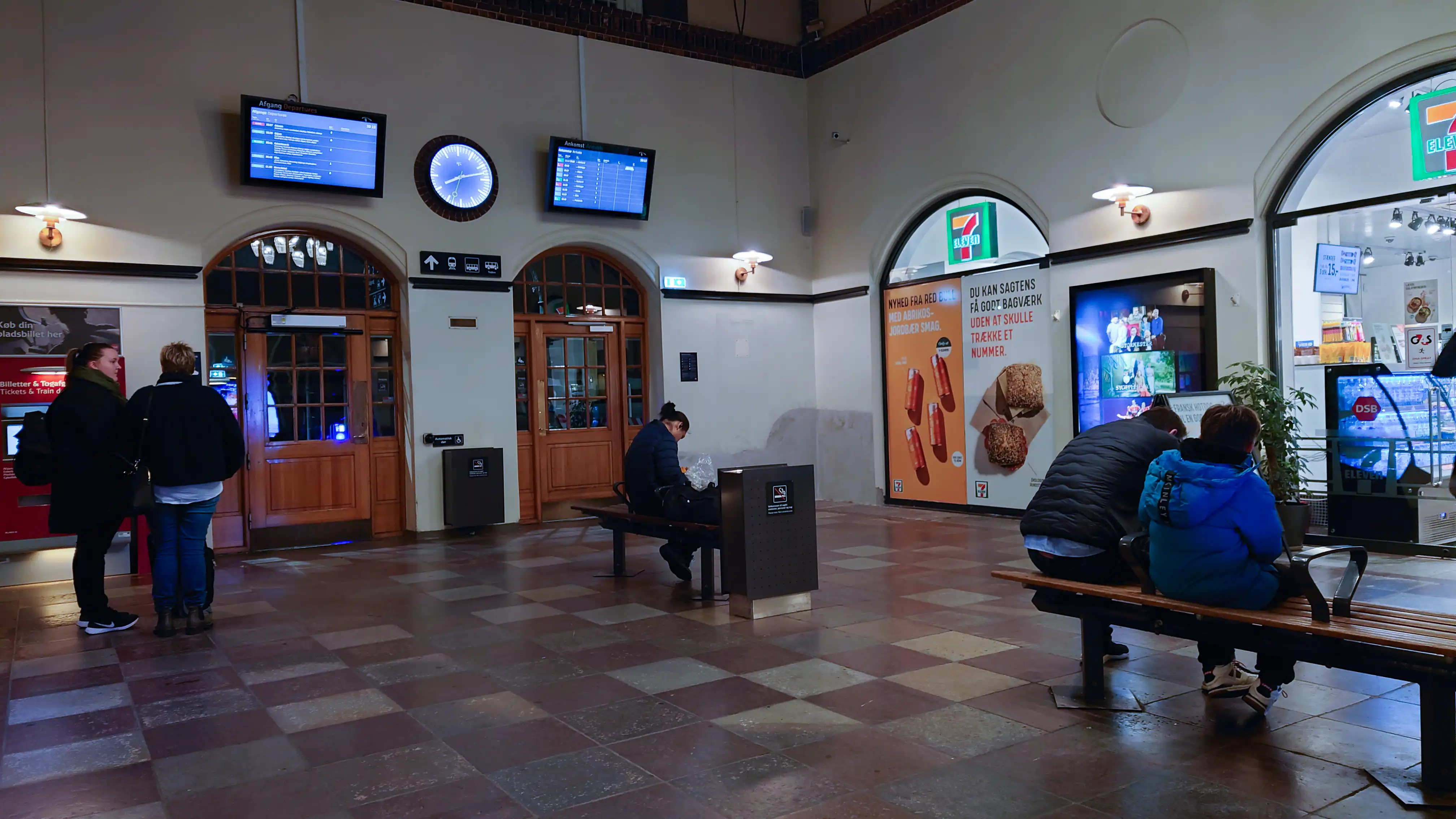 Billede af Esbjerg Station. Billede af Esbjerg Station.