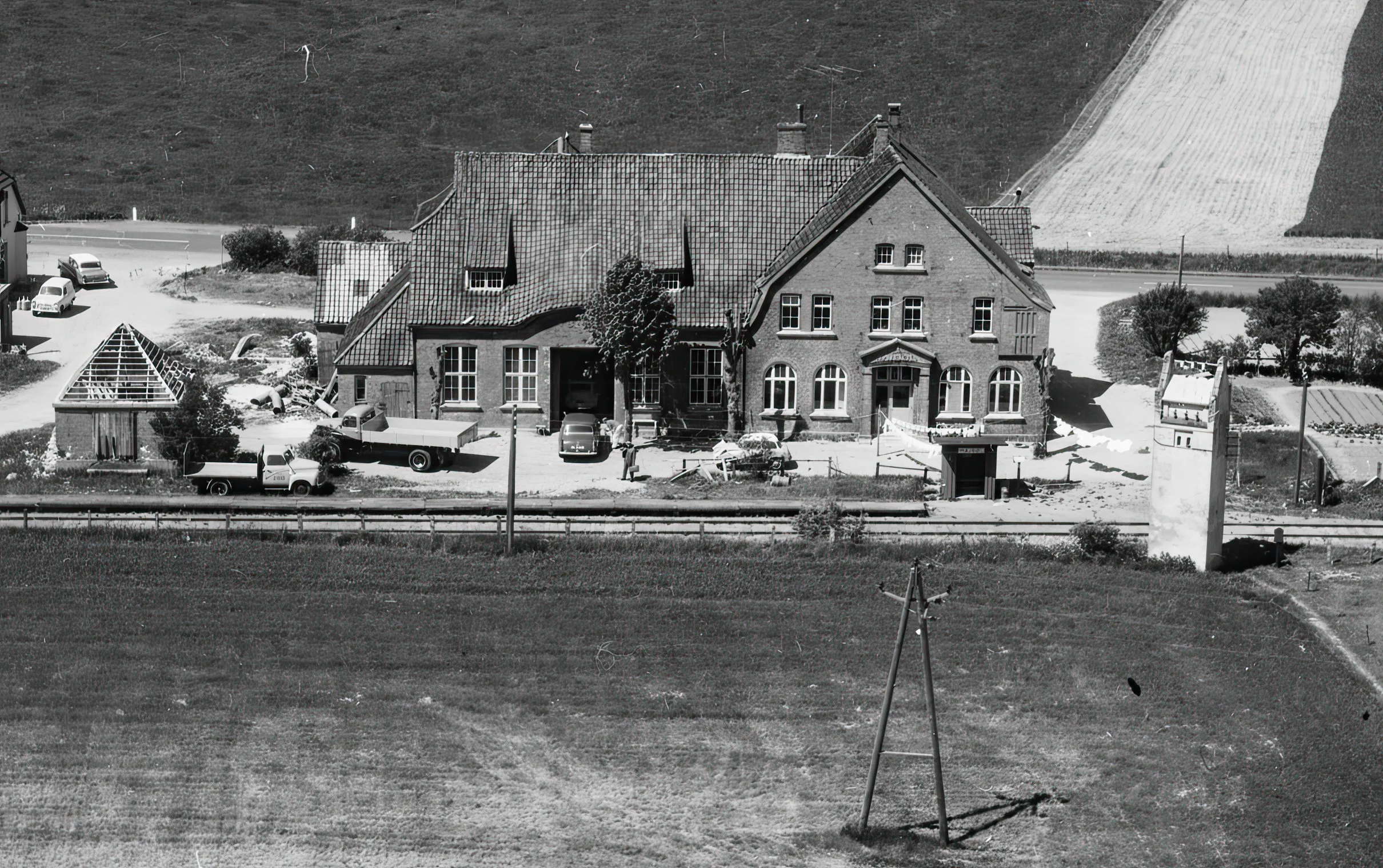 Billede af Majbøl Trinbræt med Sidespor. Billede af Majbøl Trinbræt med Sidespor.