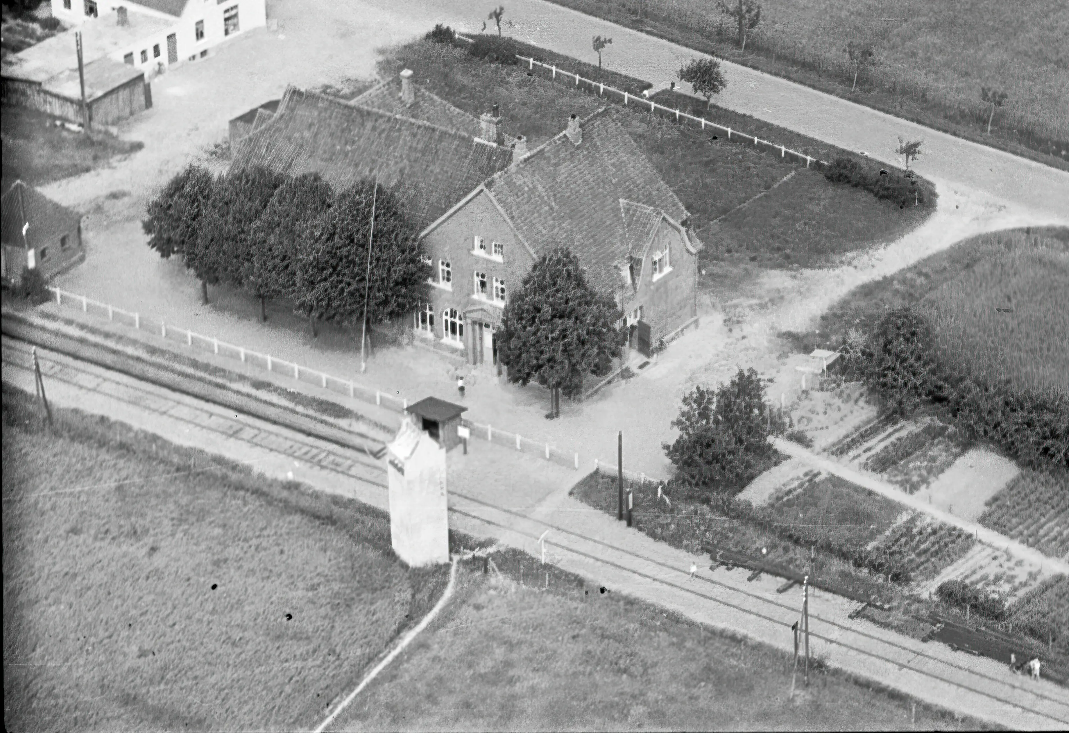 Billede af Majbøl Trinbræt med Sidespor. Billede af Majbøl Trinbræt med Sidespor.