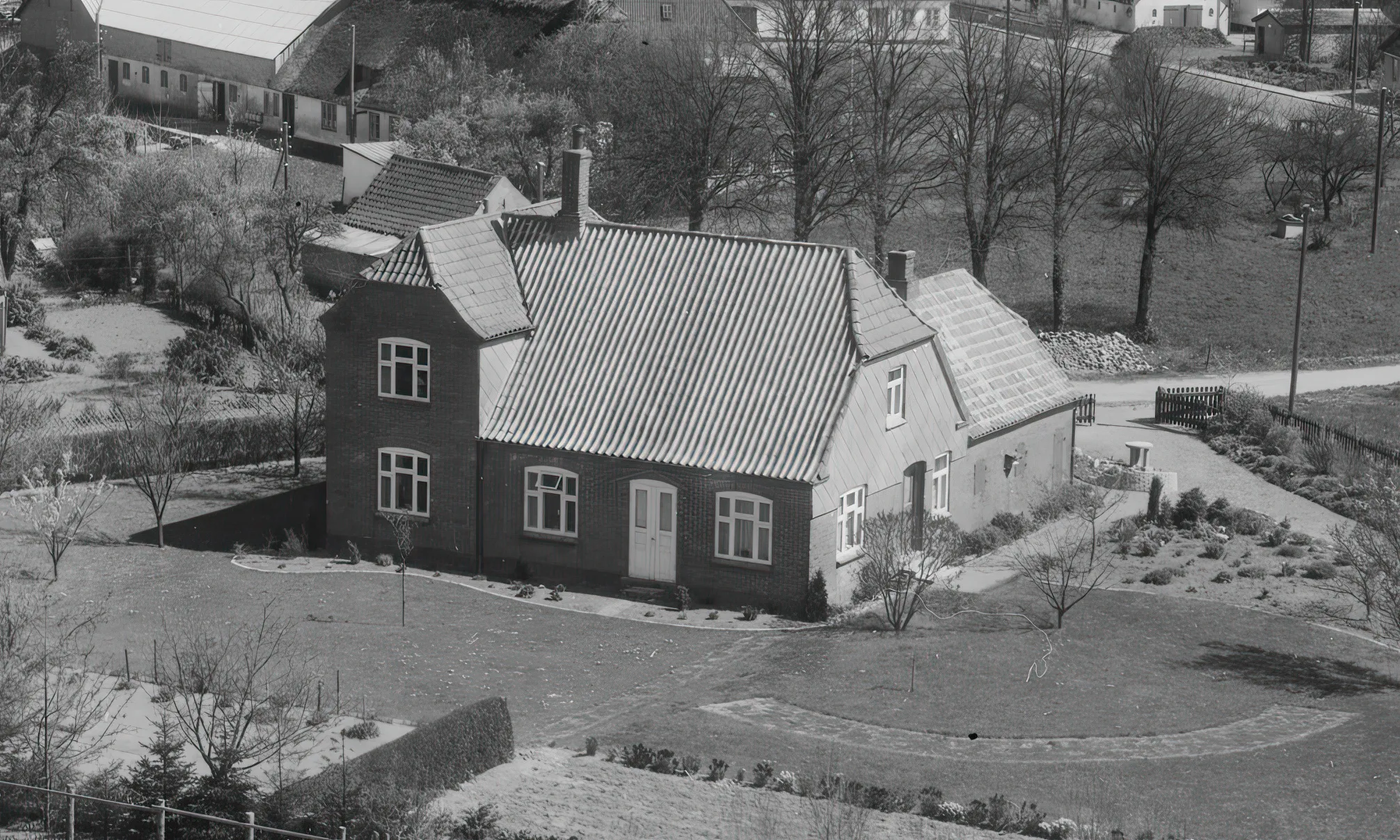 Billede af Bro Station. Billede af Bro Station.