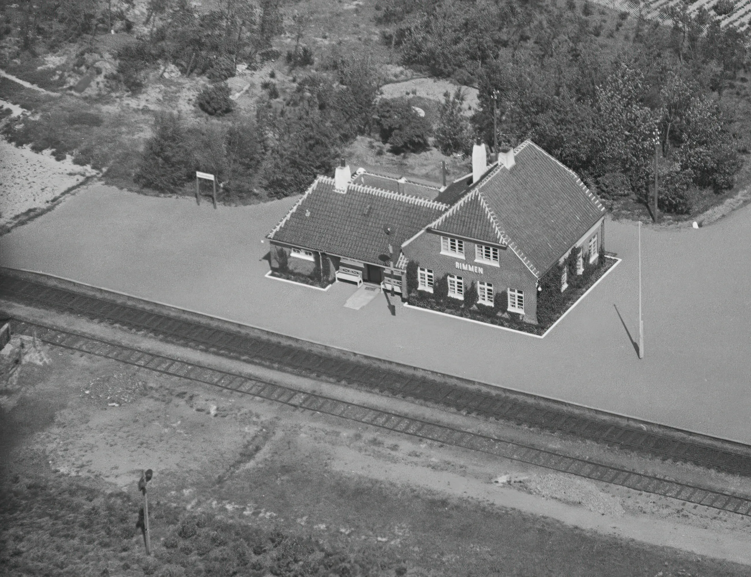 Billede af Rimmen Station. Billede af Rimmen Station.