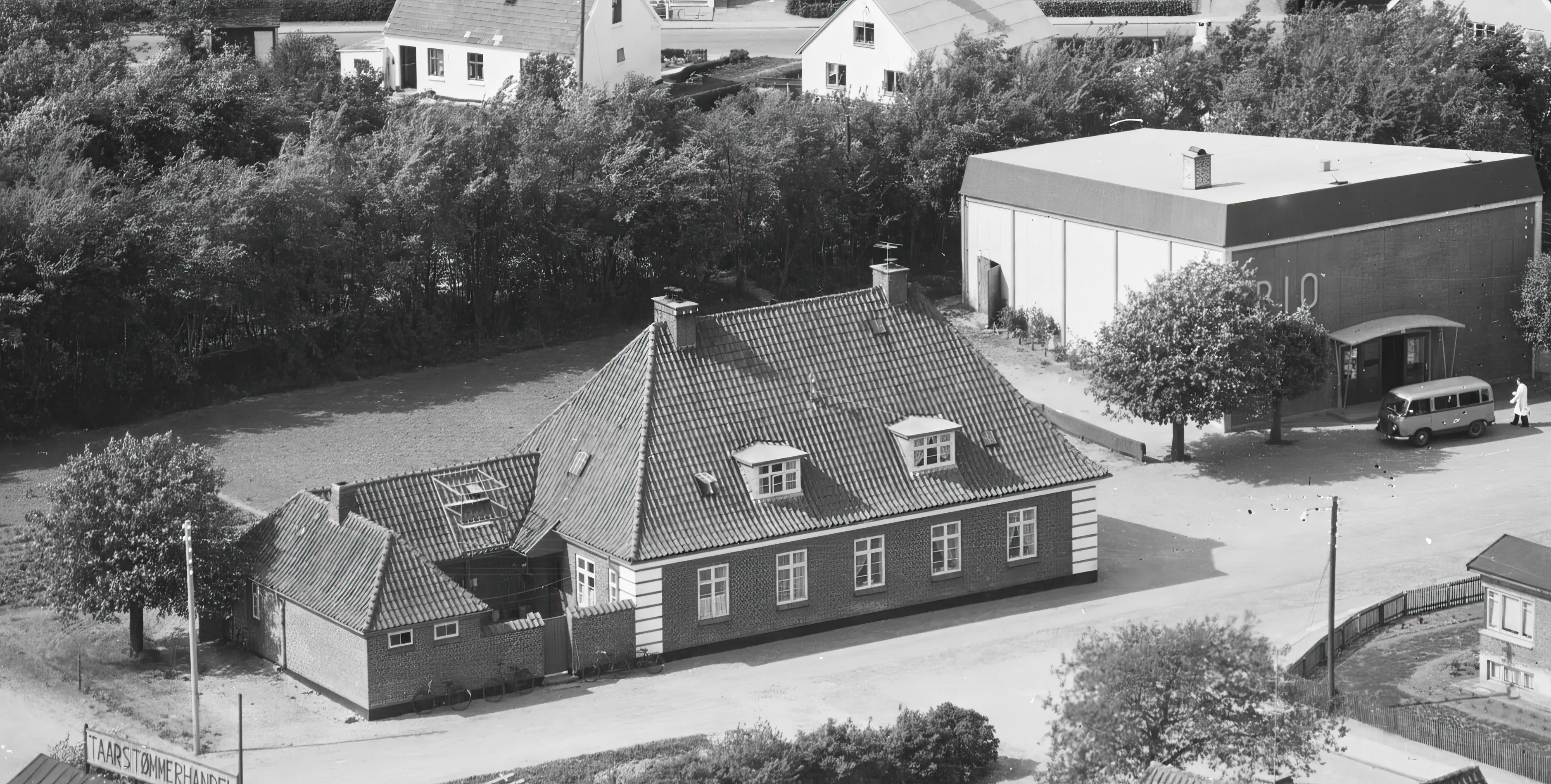 Billede af Taars Station. Billede af Taars Station.