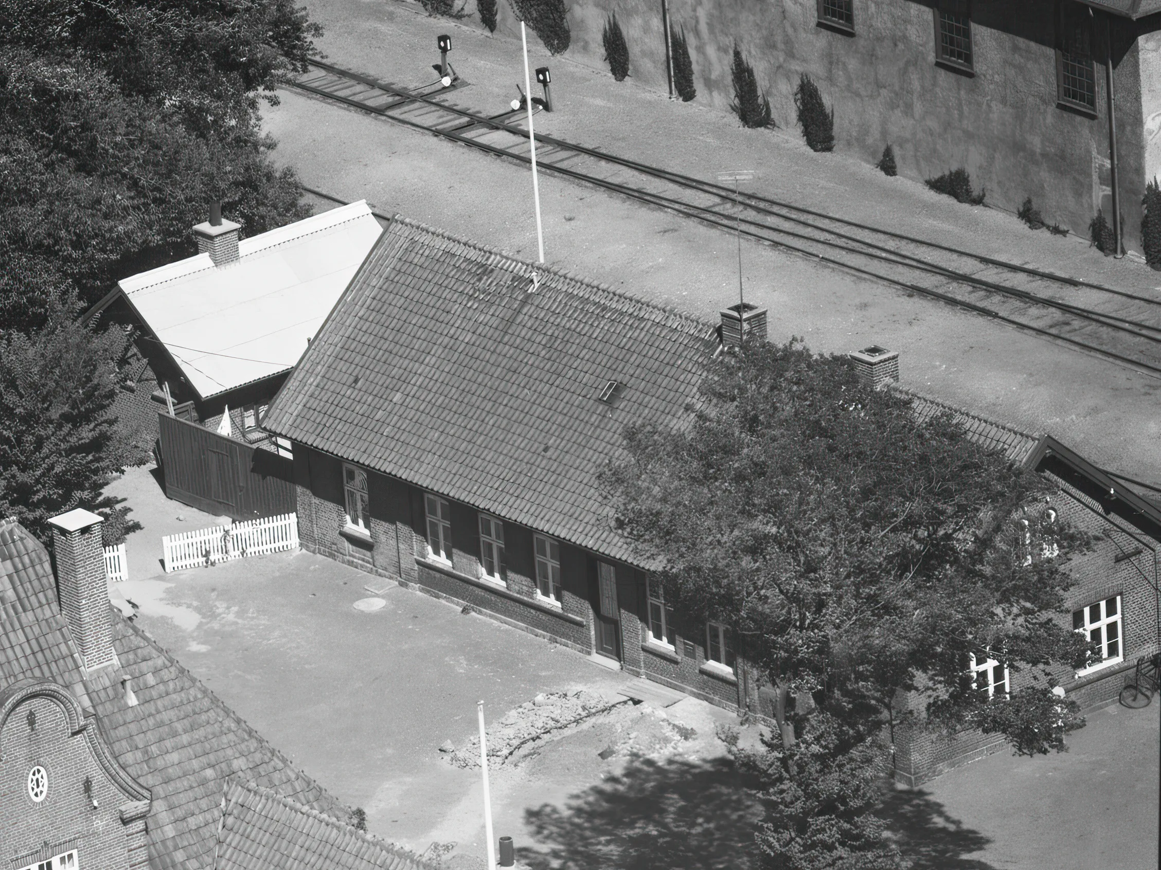 Billede af Dybvad Station. Billede af Dybvad Station.