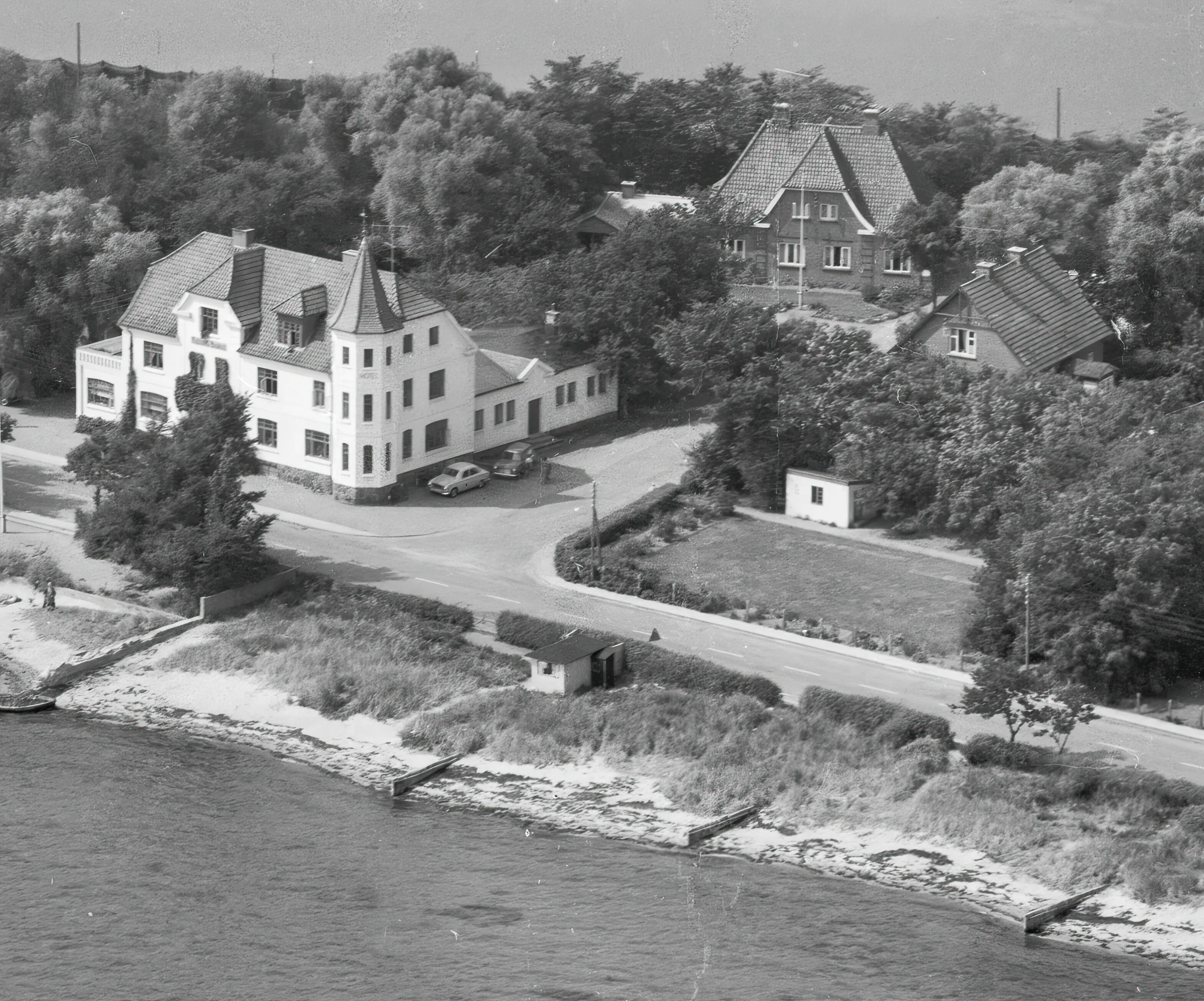 Billede af Hejlsminde Station. Billede af Hejlsminde Station.