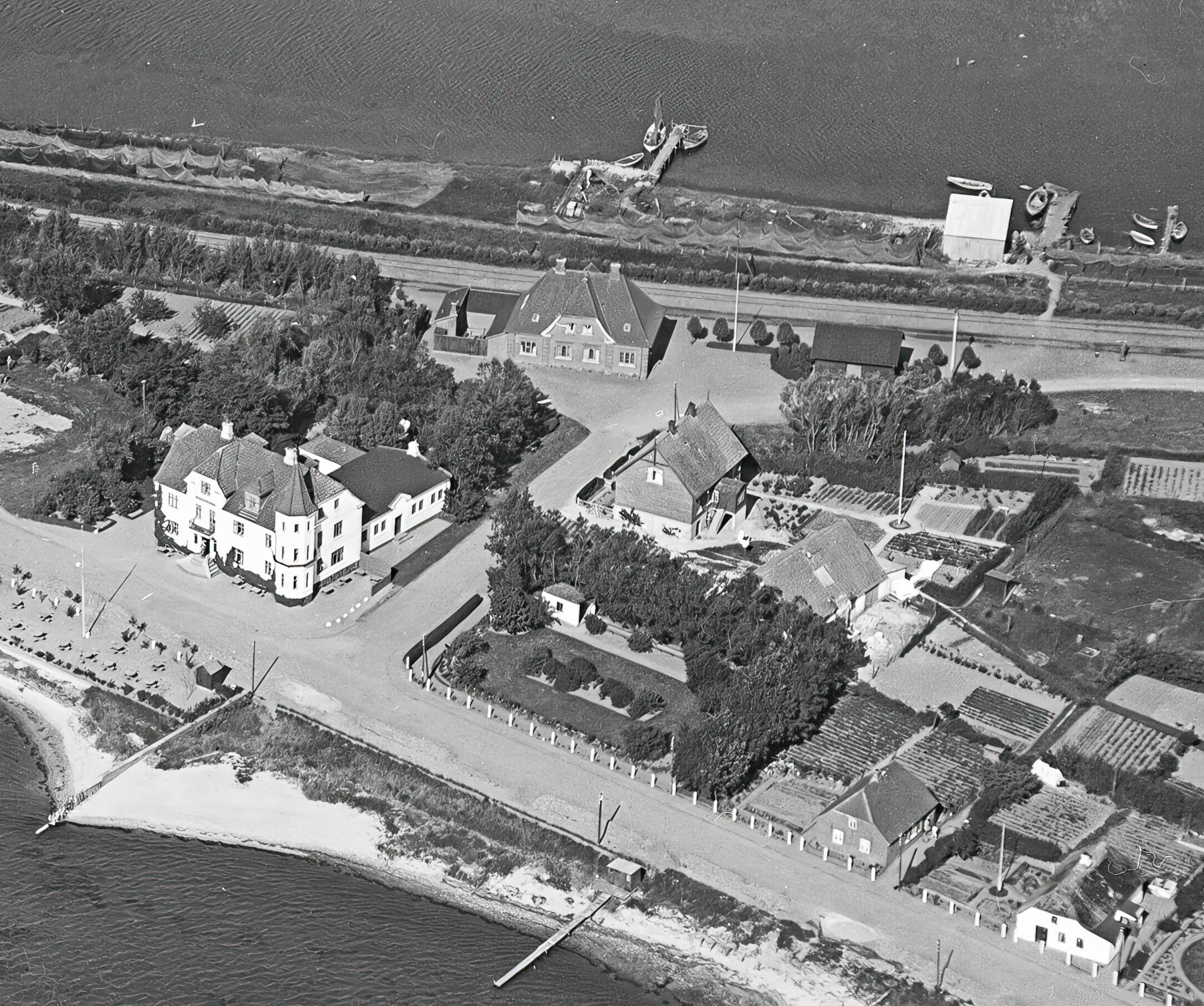 Billede af Hejlsminde Station. Billede af Hejlsminde Station.