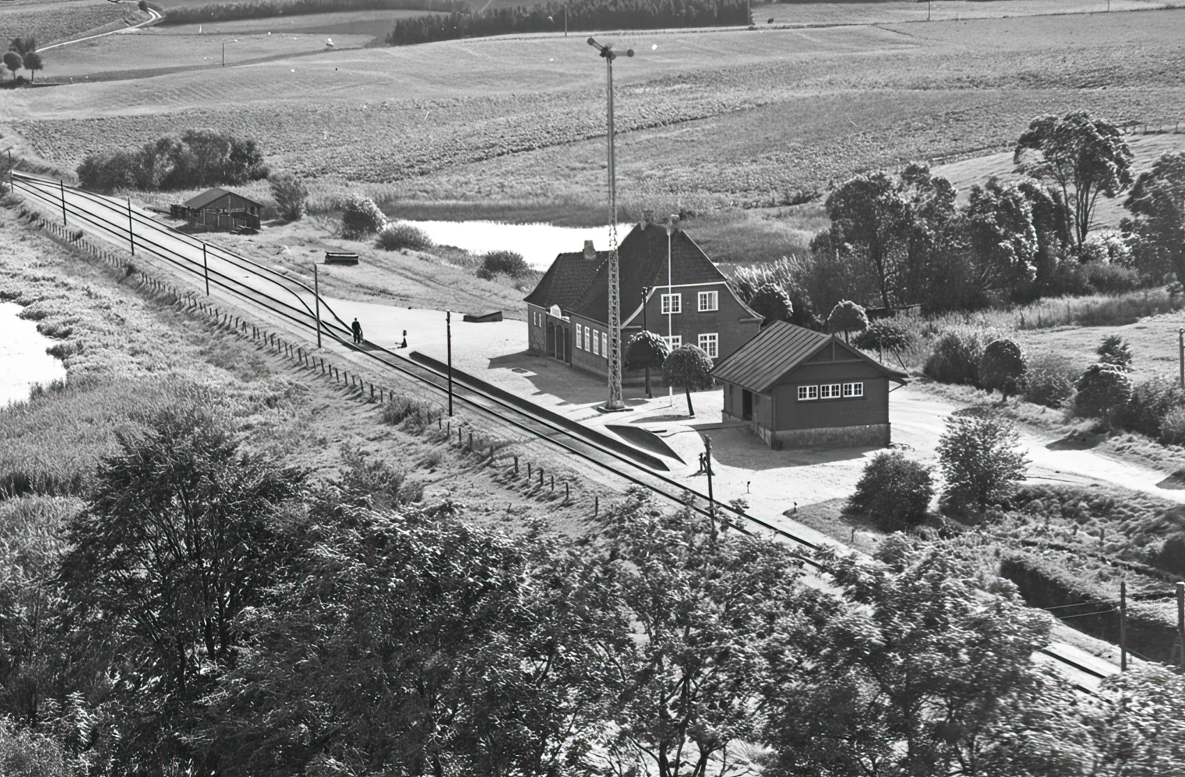 Billede af Dybvadbro Station. Billede af Dybvadbro Station.