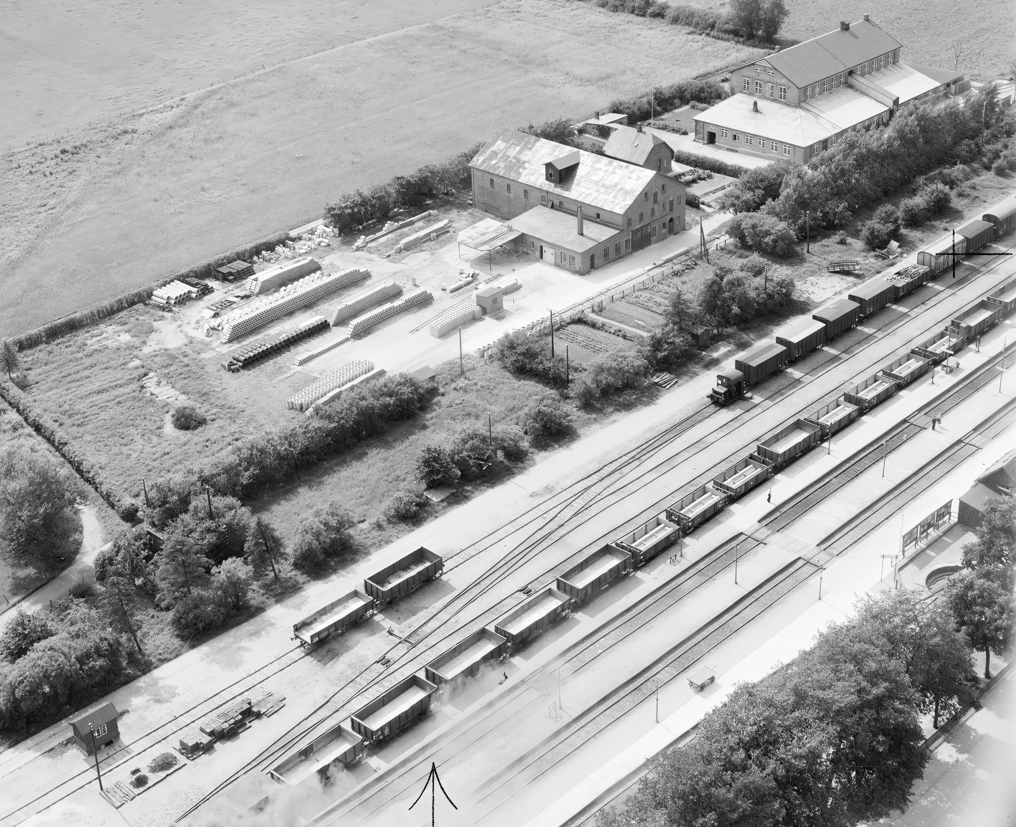 Billede af Ryomgård Stations sporareal. Billede af Ryomgård Stations sporareal.