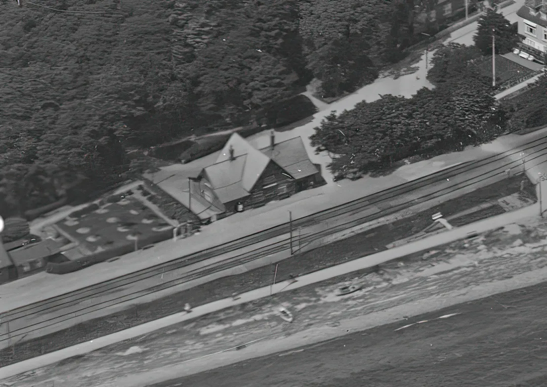 Billede af Risskov Trinbræt med Godsekspedition. Billede af Risskov Trinbræt med Godsekspedition.