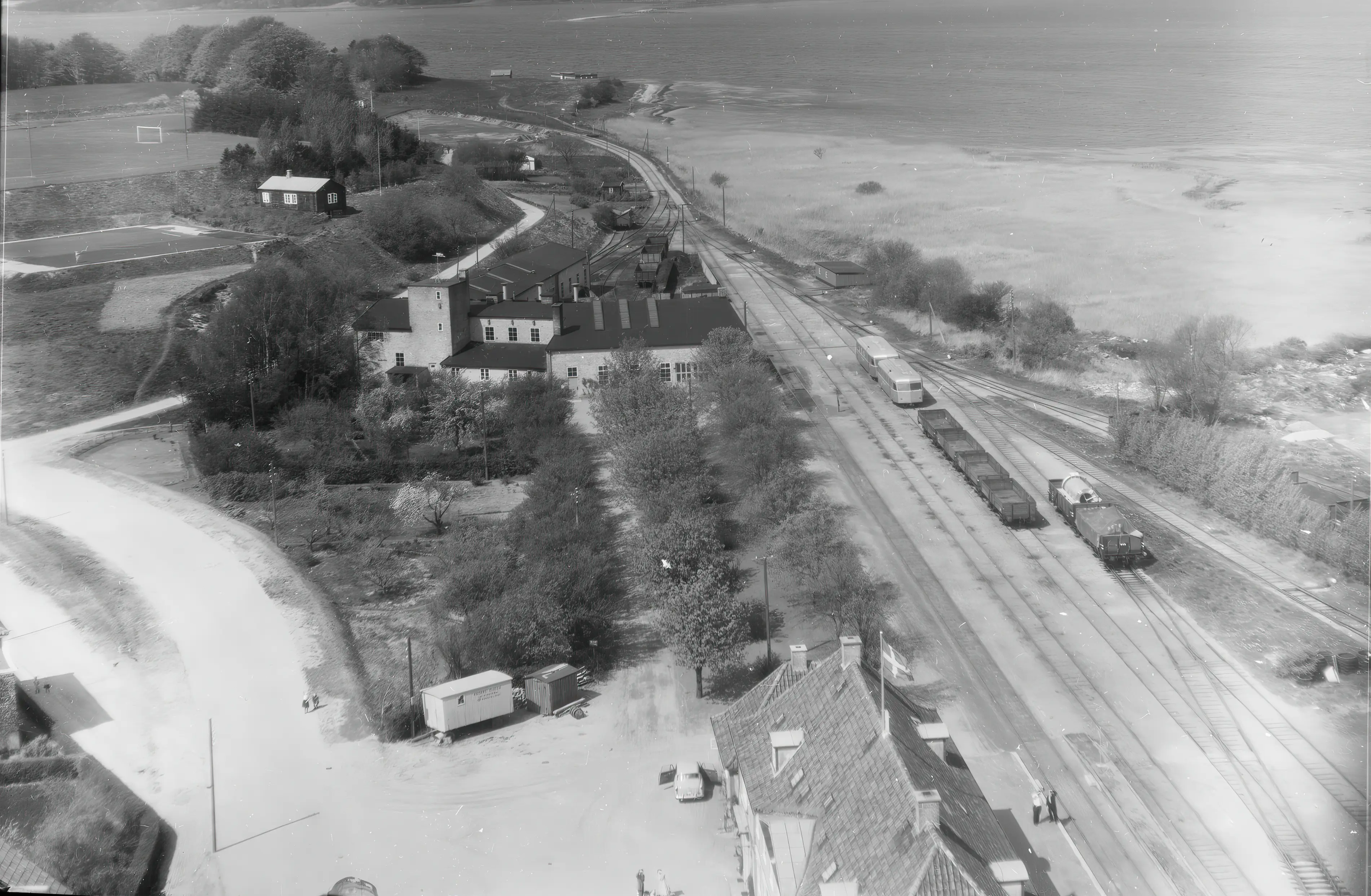 Billede af Mariager Stations remise. Billede af Mariager Stations remise.