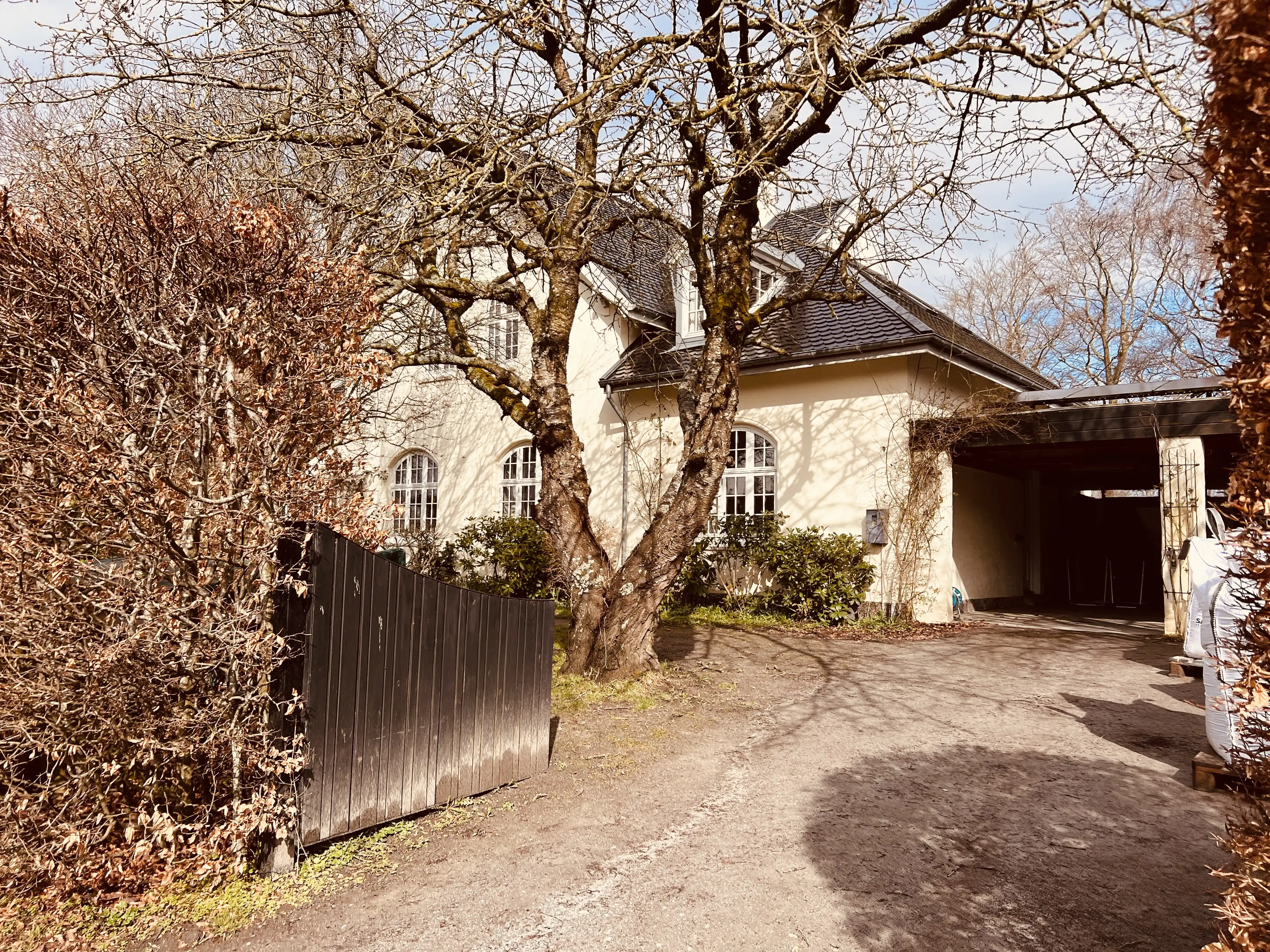 Billede af Falling Station. Billede af Falling Station.