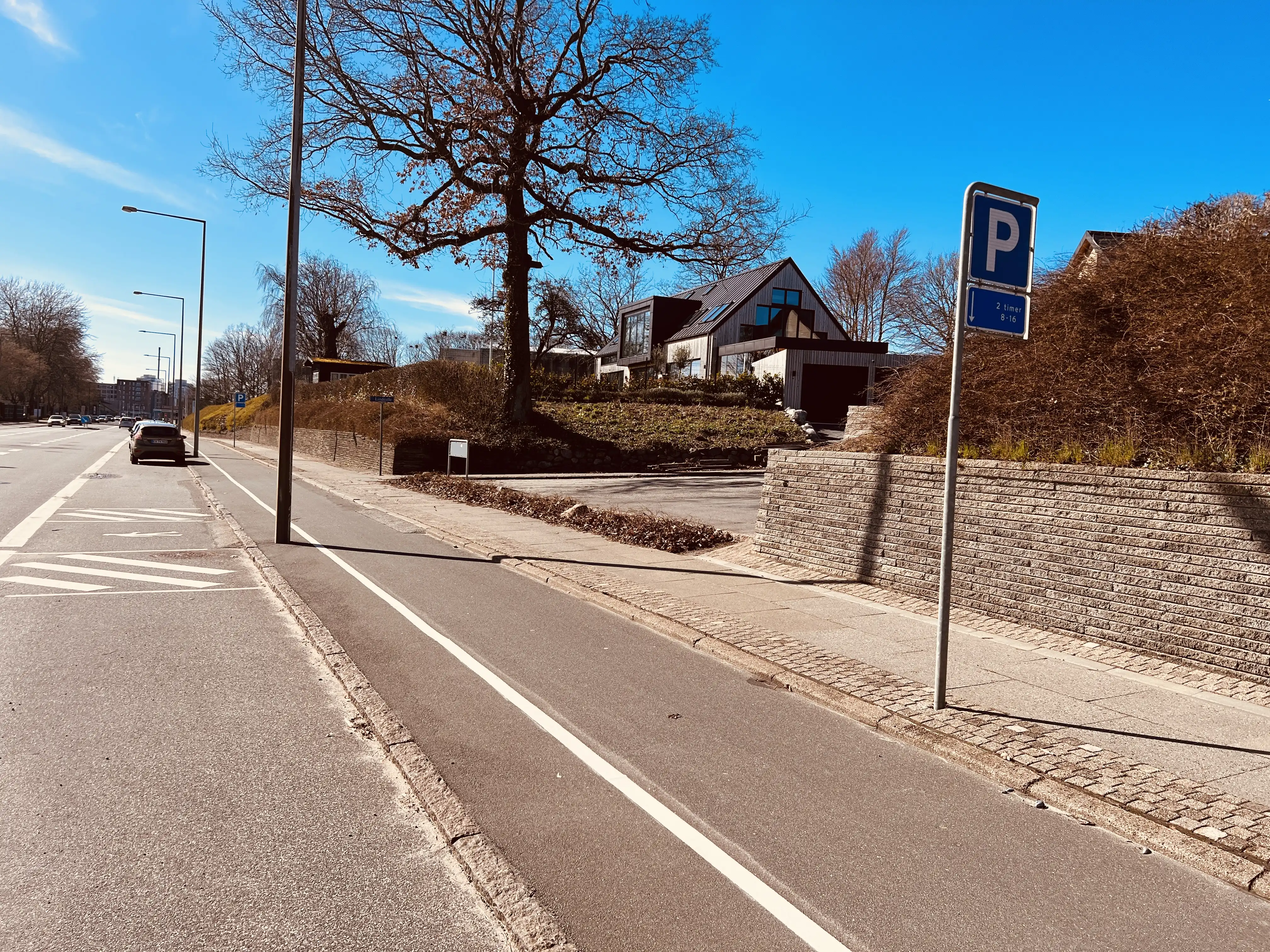 Billede af Linde Allé Trinbræt - Trinbræt er nedrevet, men Linde Allé Trinbræt har ligget her. Billede af Linde Allé Trinbræt - Trinbræt er nedrevet, men Linde Allé Trinbræt har ligget her.