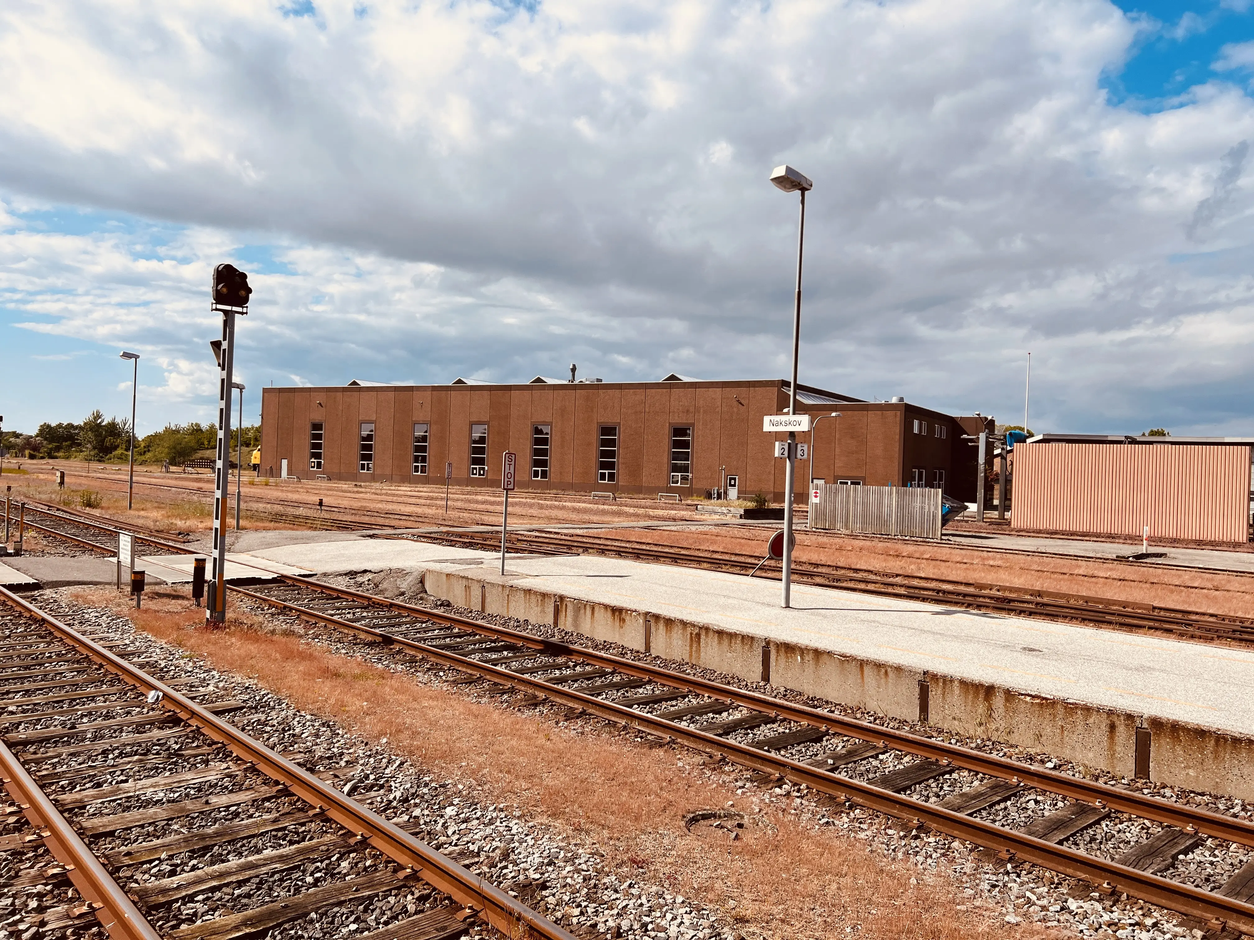 Billede af Nakskov Stations remise og værksted.