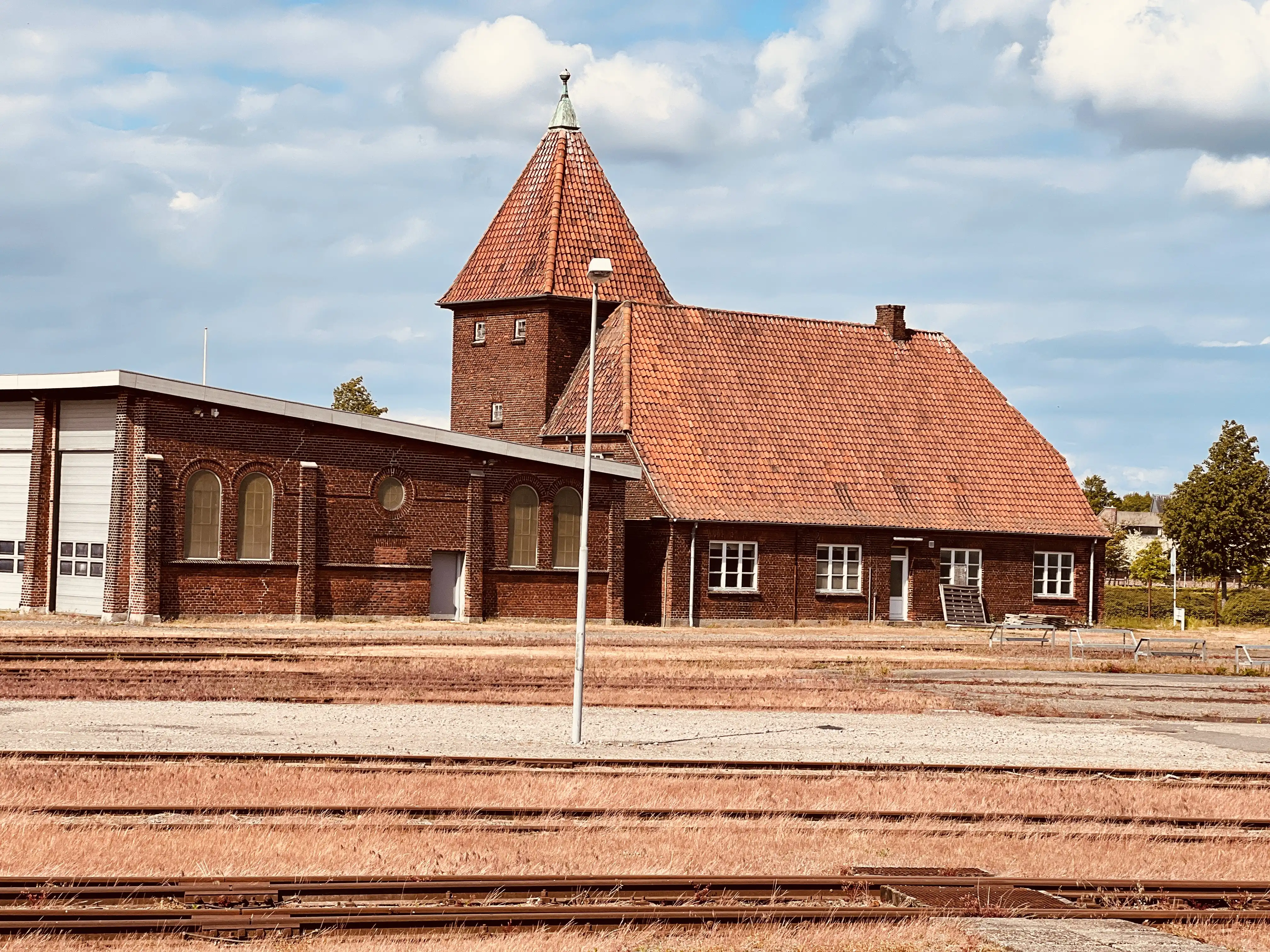 Billede af Nakskov Stations remise og værksted.