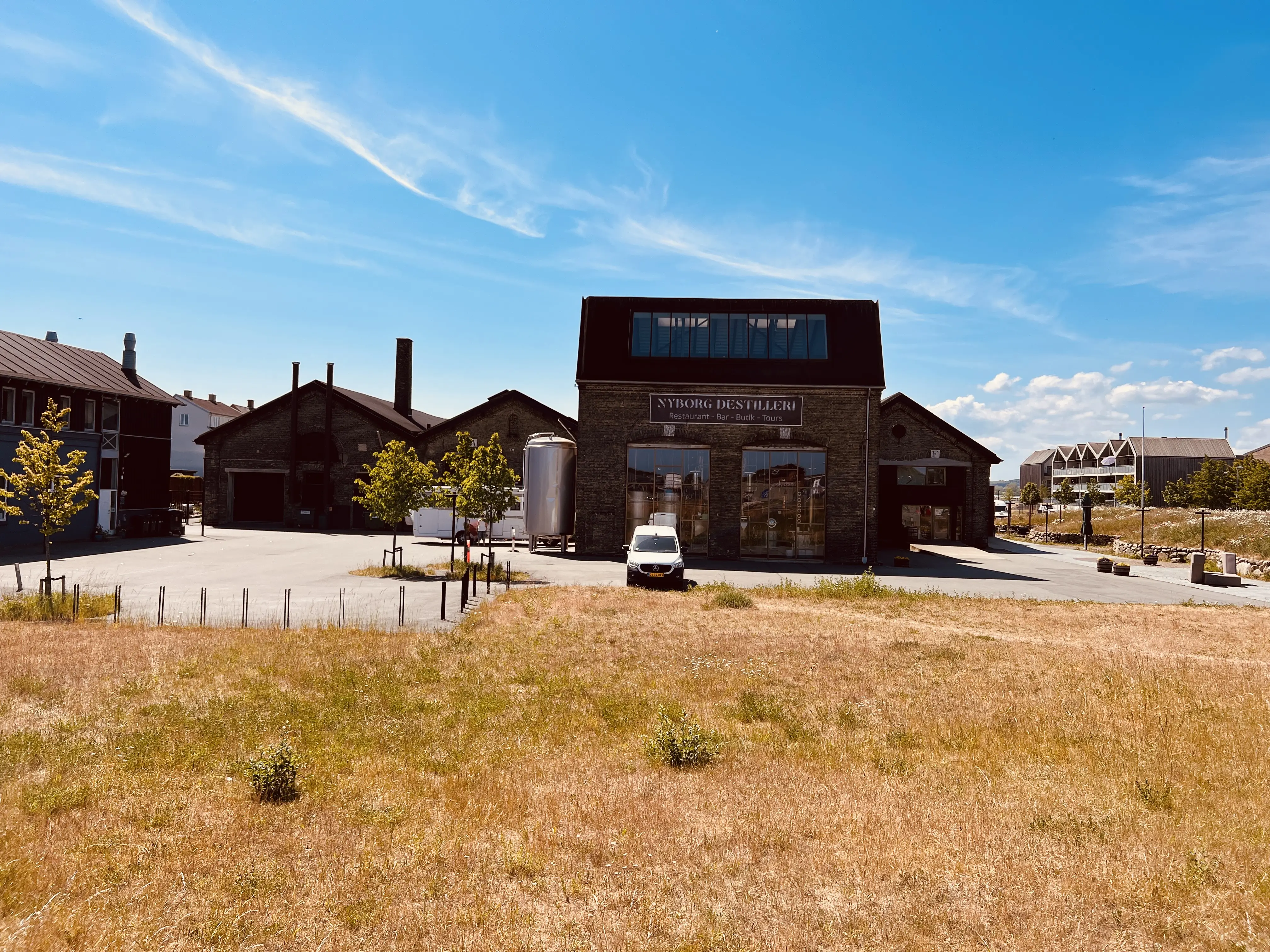 Billede af Nyborg Stations remise. Billede af Nyborg Stations remise.