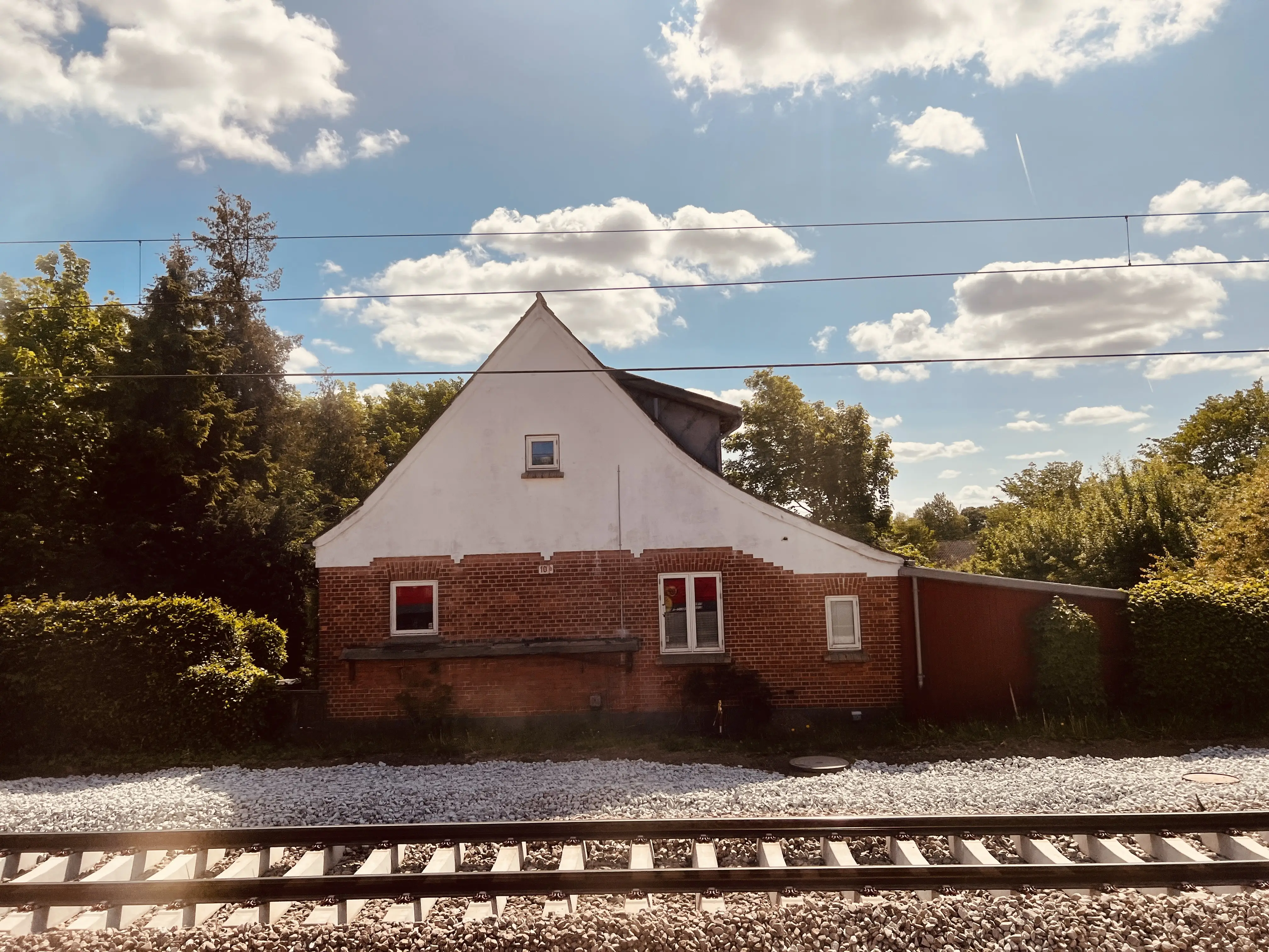 Billede af vogterhus 10b ved Marslev Station.