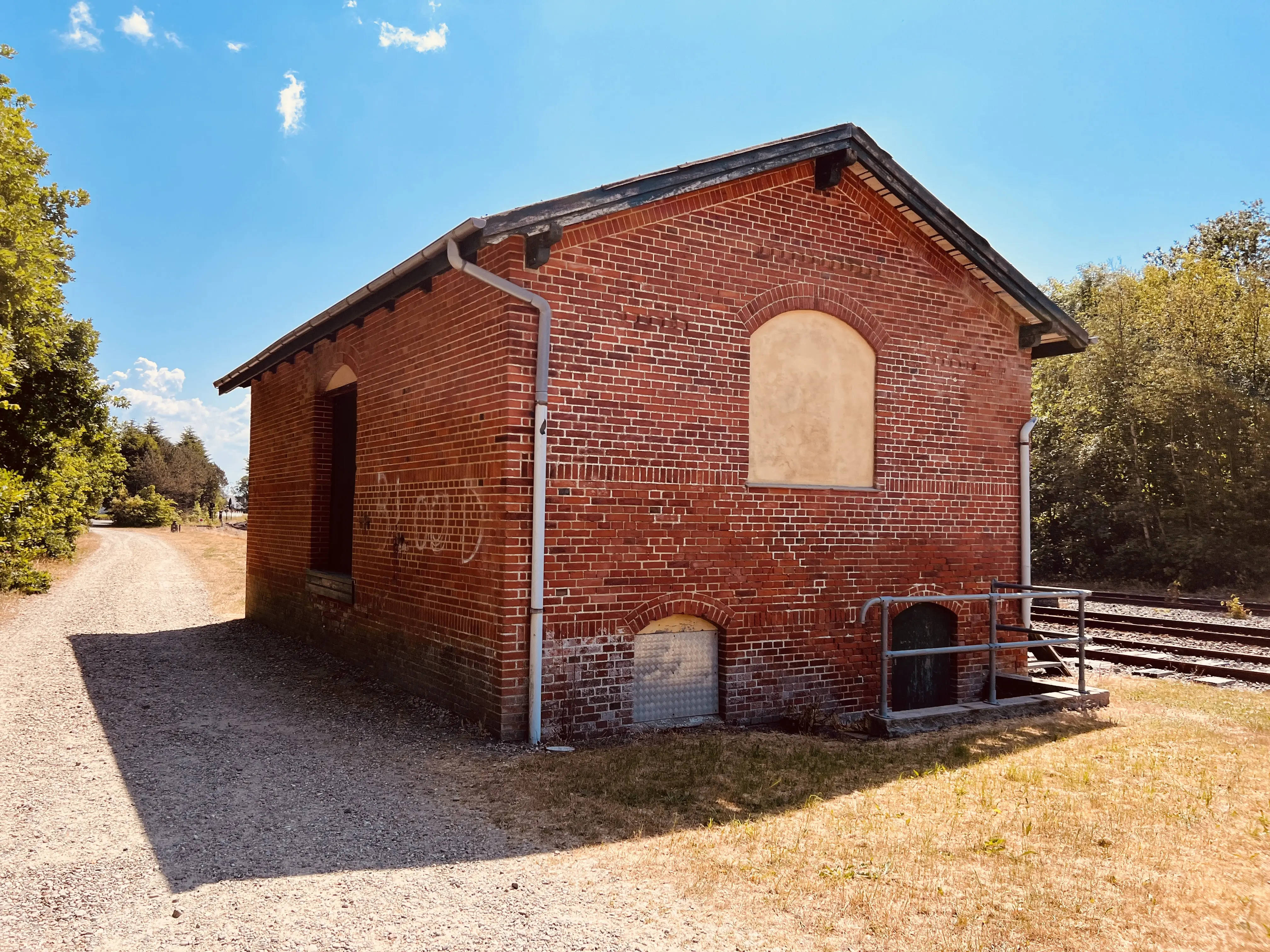 Billede af Nørre Nebel Stations varehus.