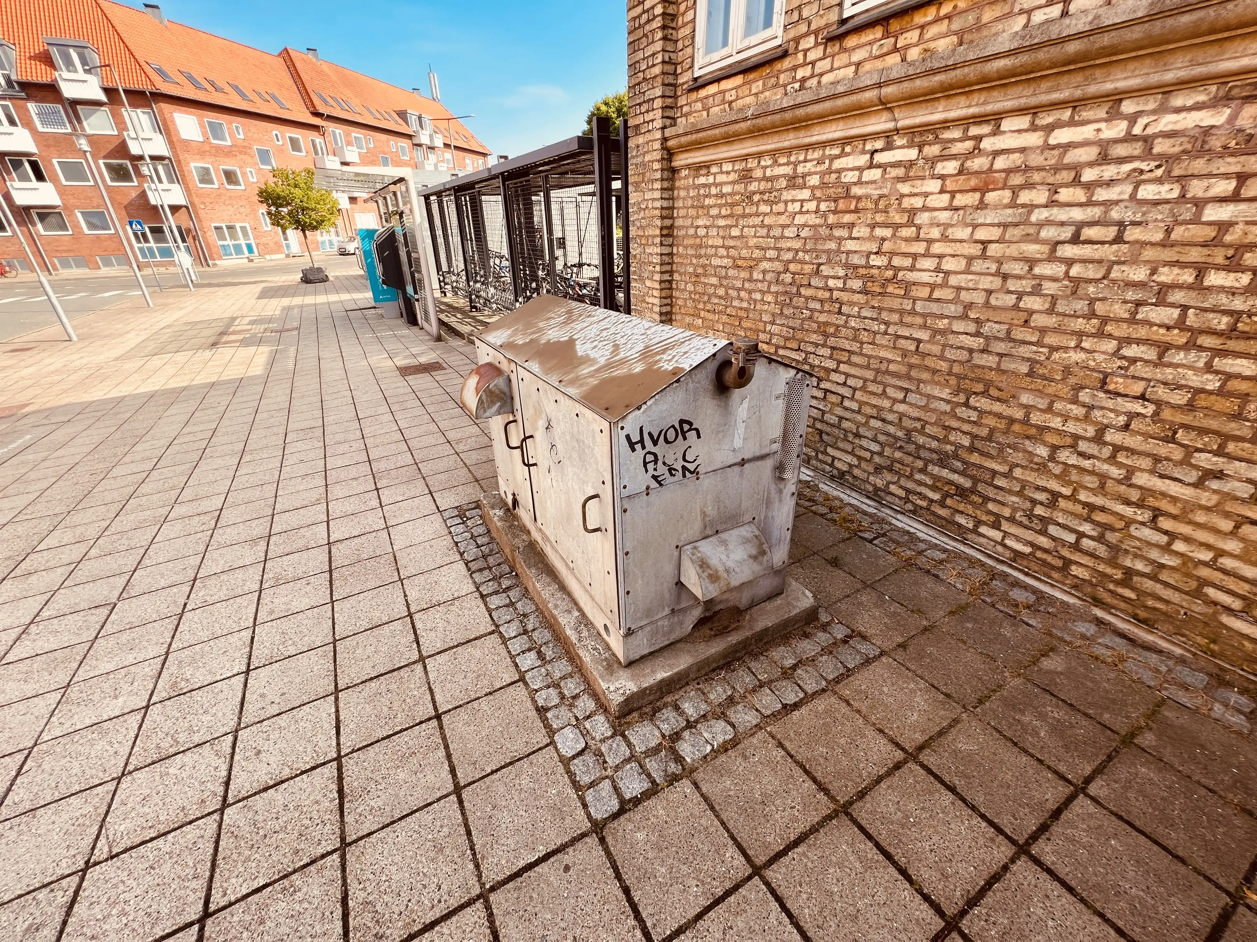 Billede af Pedershaab nødgenerator fra 1969 ved Varde Station. Billede af Pedershaab nødgenerator fra 1969 ved Varde Station.