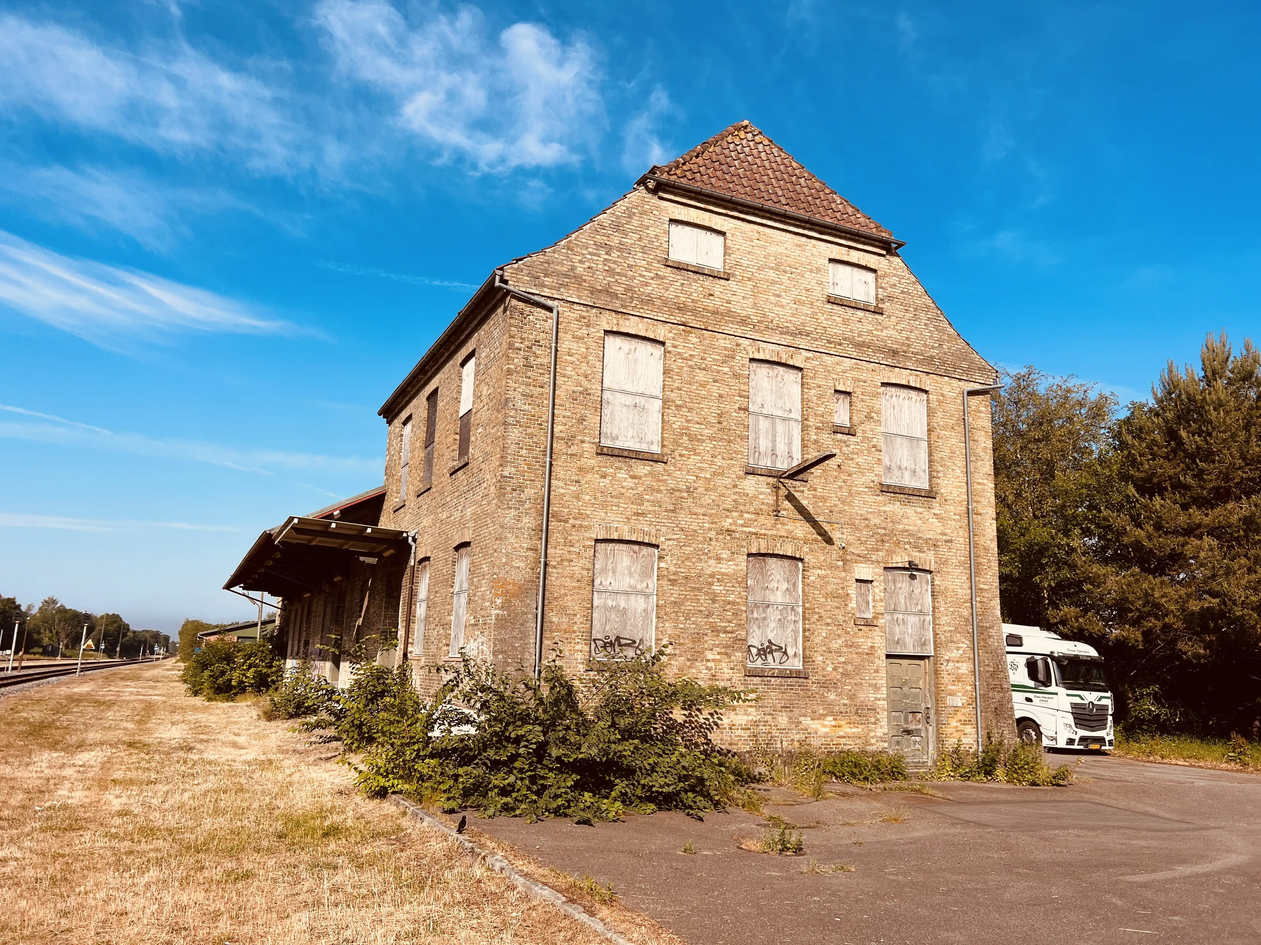 Billede af Varde Stations varehus. Billede af Varde Stations varehus.