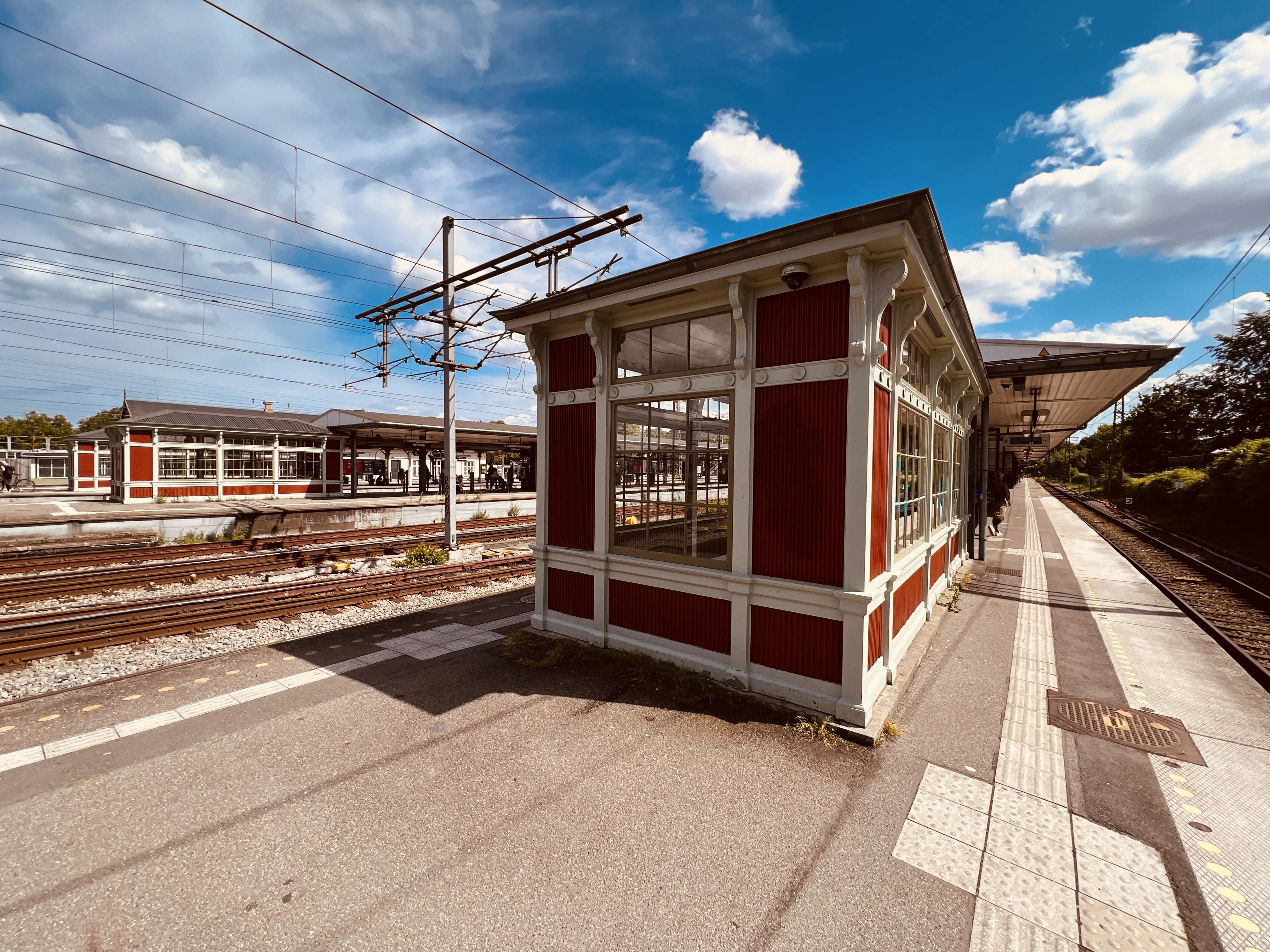 Billede af Hellerup Station. Billede af Hellerup Station.