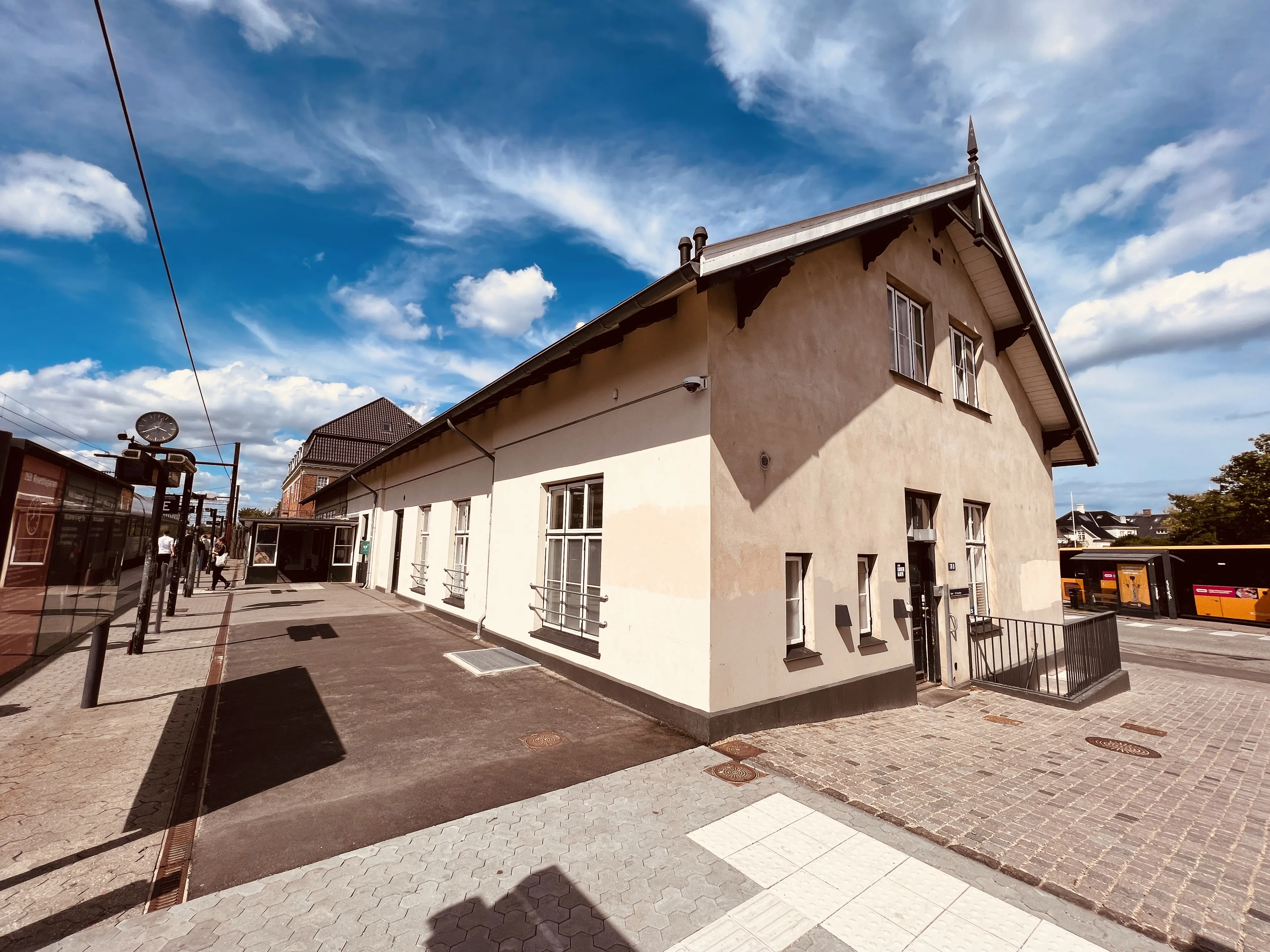 Billede af Hellerup Station. Billede af Hellerup Station.