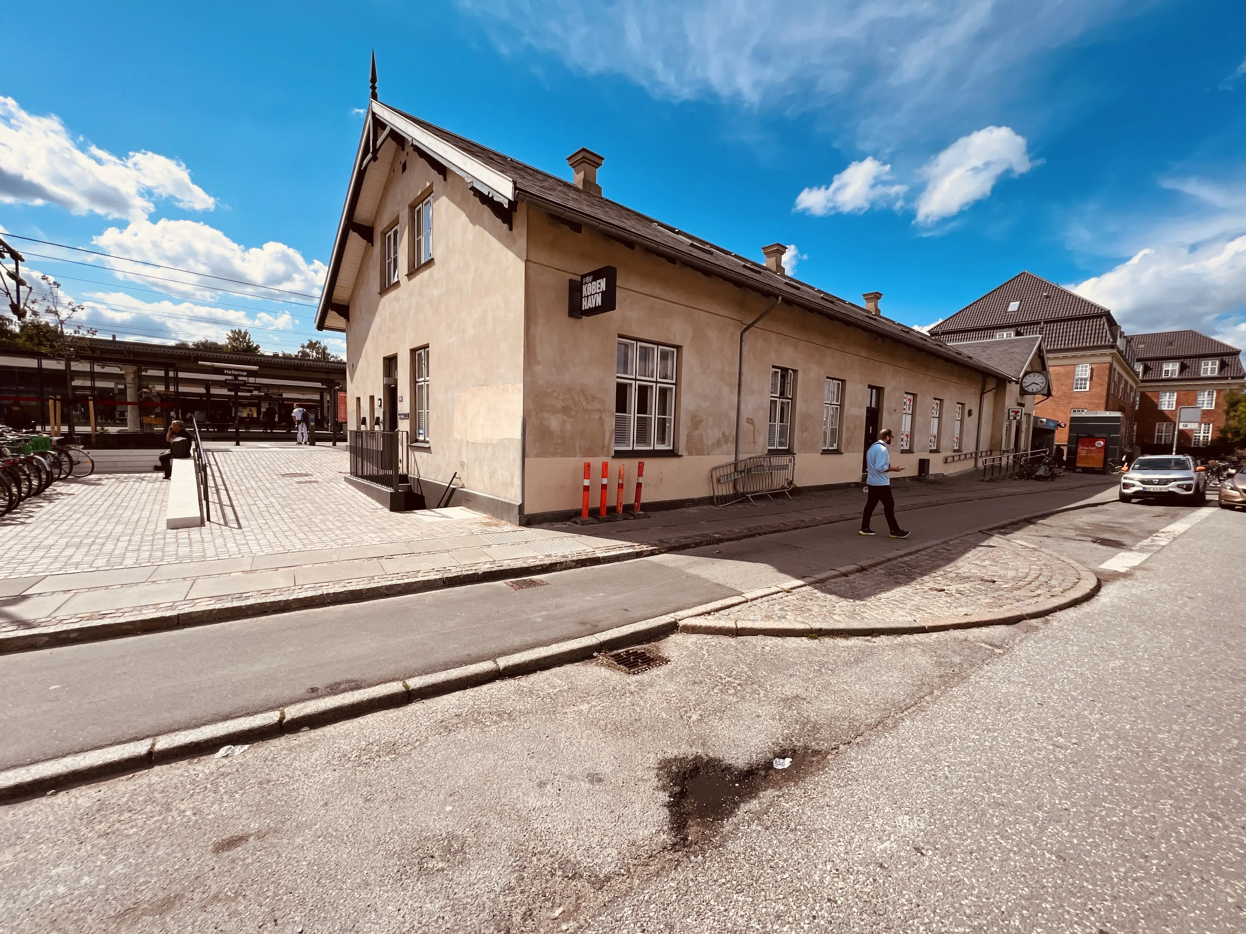 Billede af Hellerup Station. Billede af Hellerup Station.