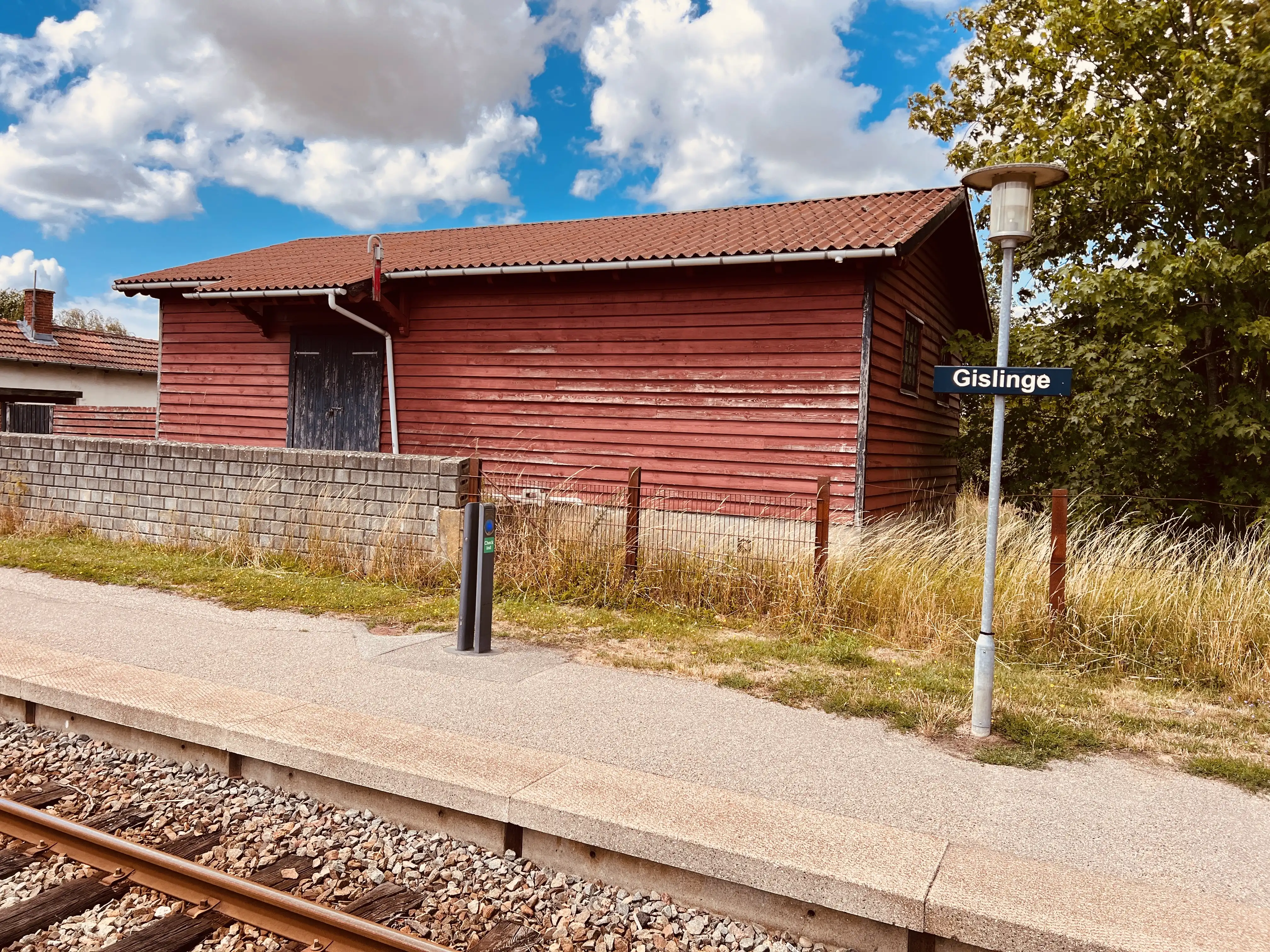 Billede af Gislinge Stations varehus.