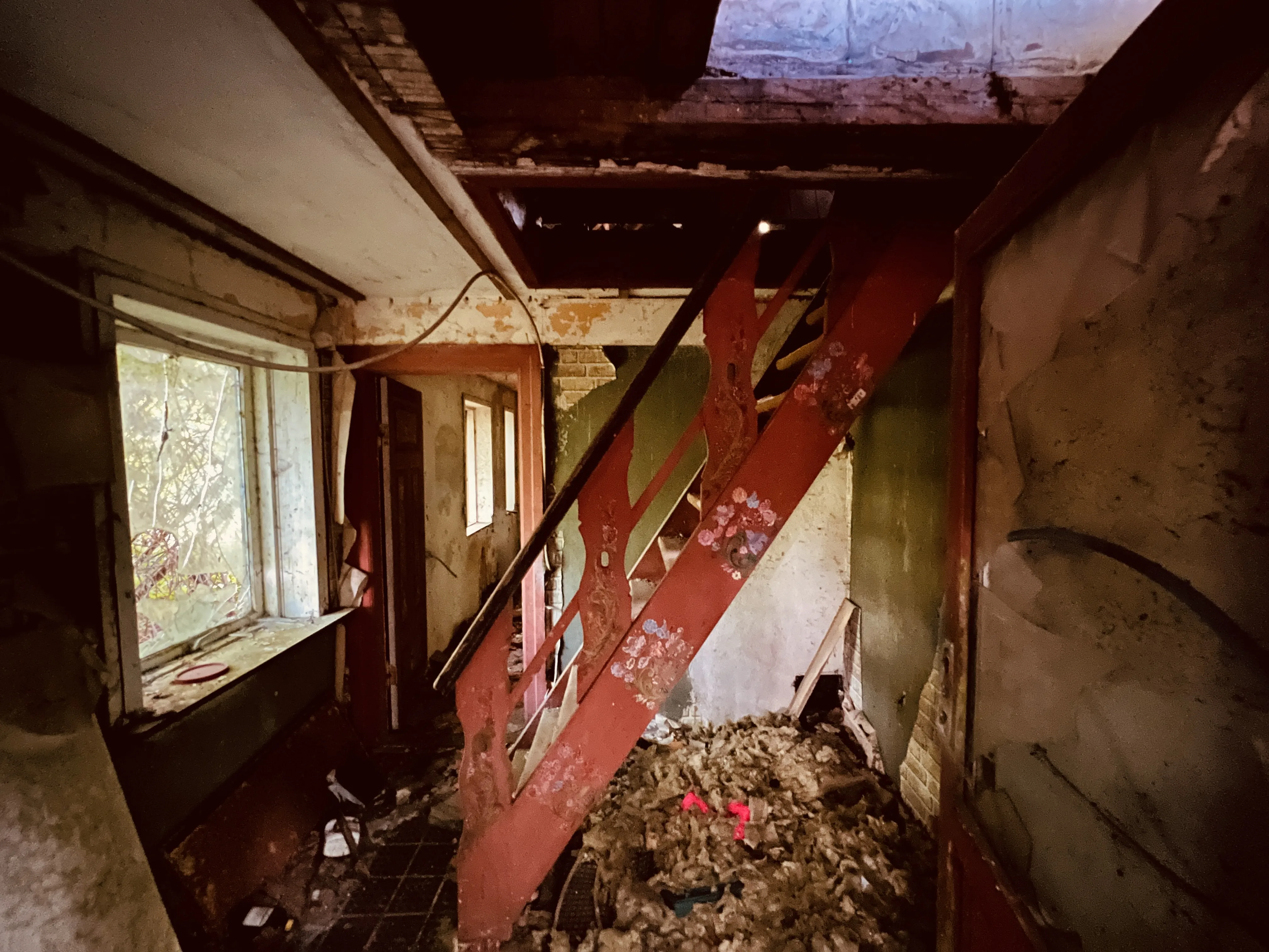 Billede af resterne af vogterhuset ved Vester Bjerndrup Trinbræt.