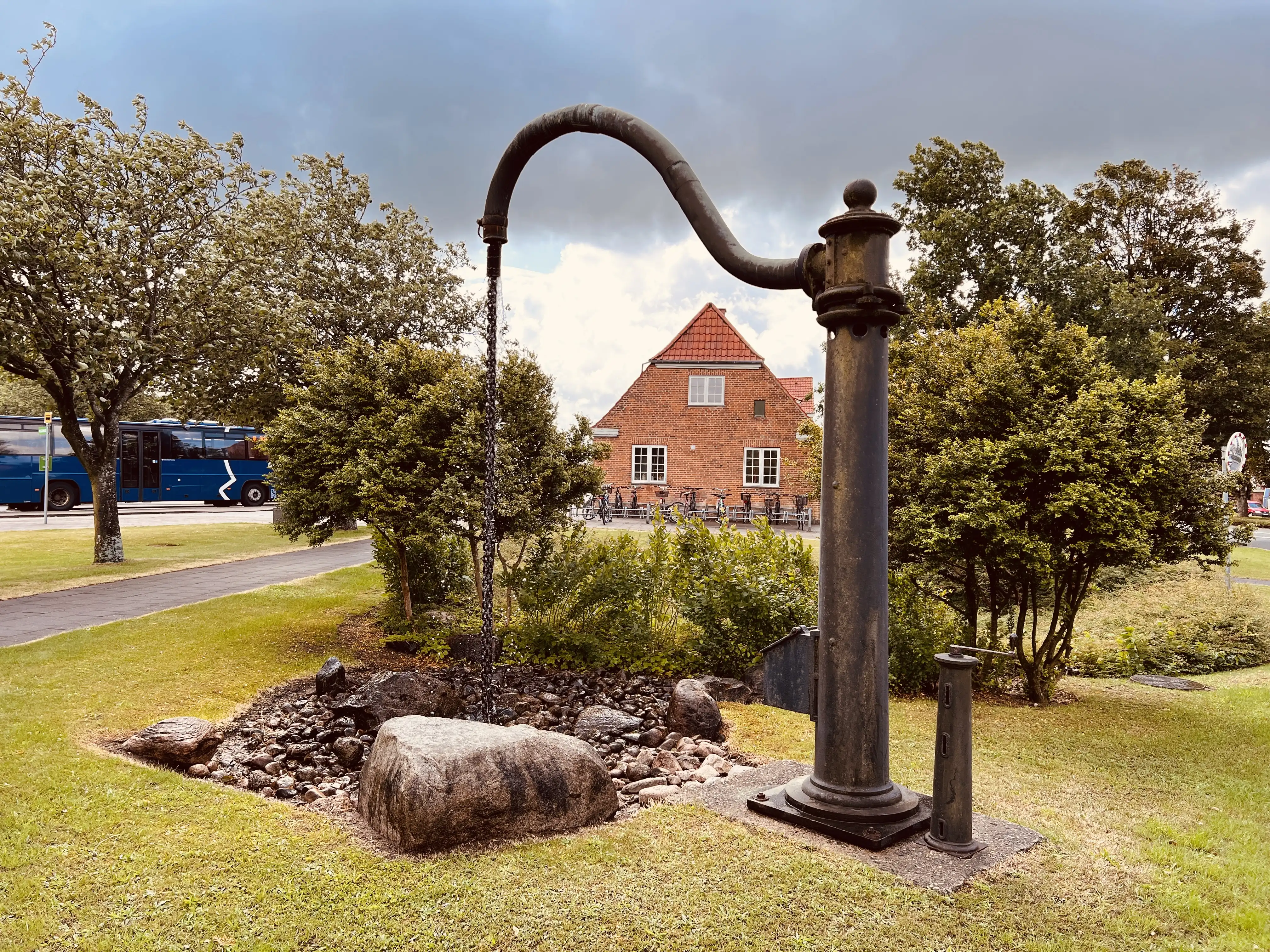 Billede af vandkranen ved Grindsted Station.