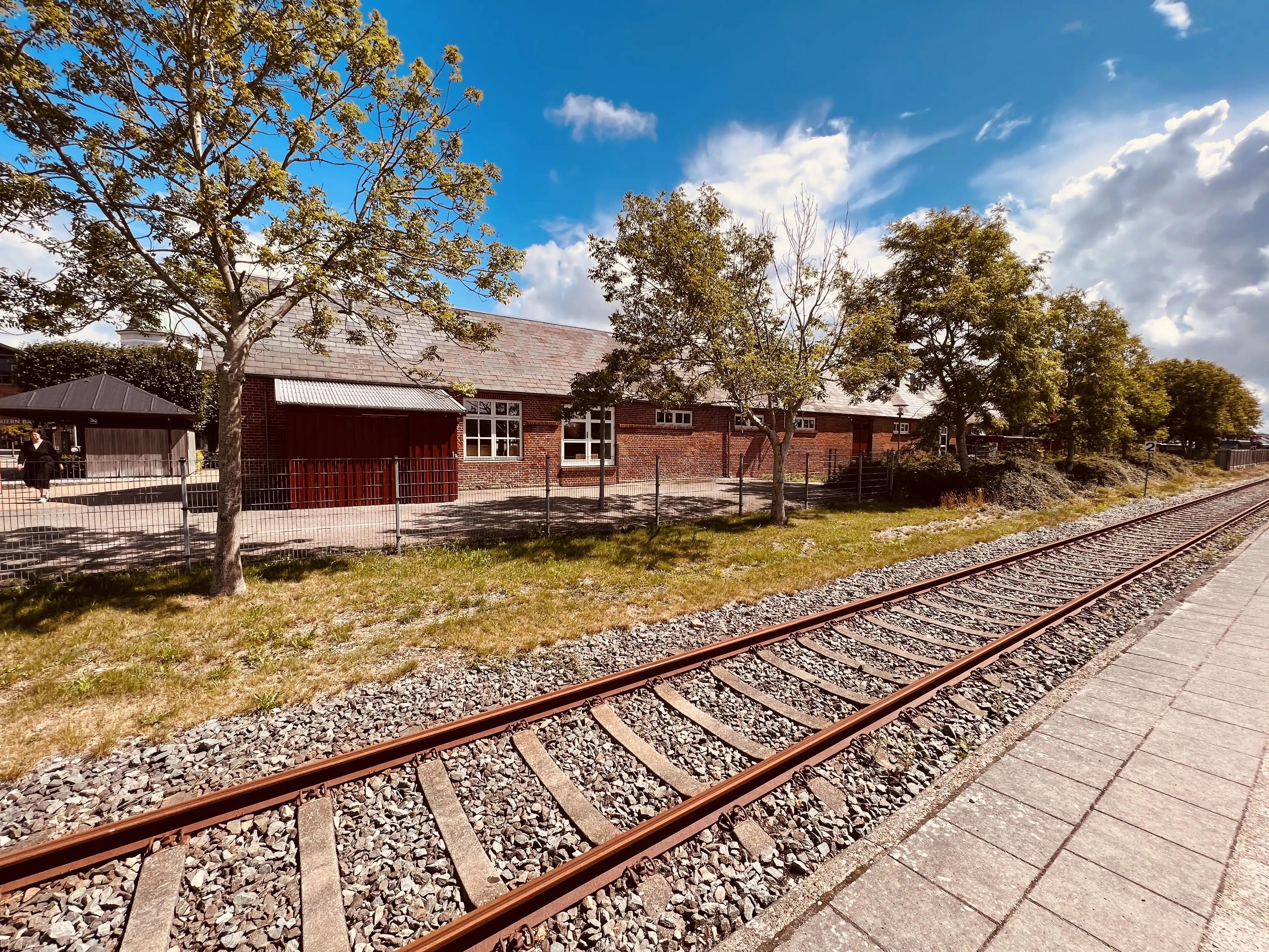 Billede af Skjern Stations varehus. Billede af Skjern Stations varehus.