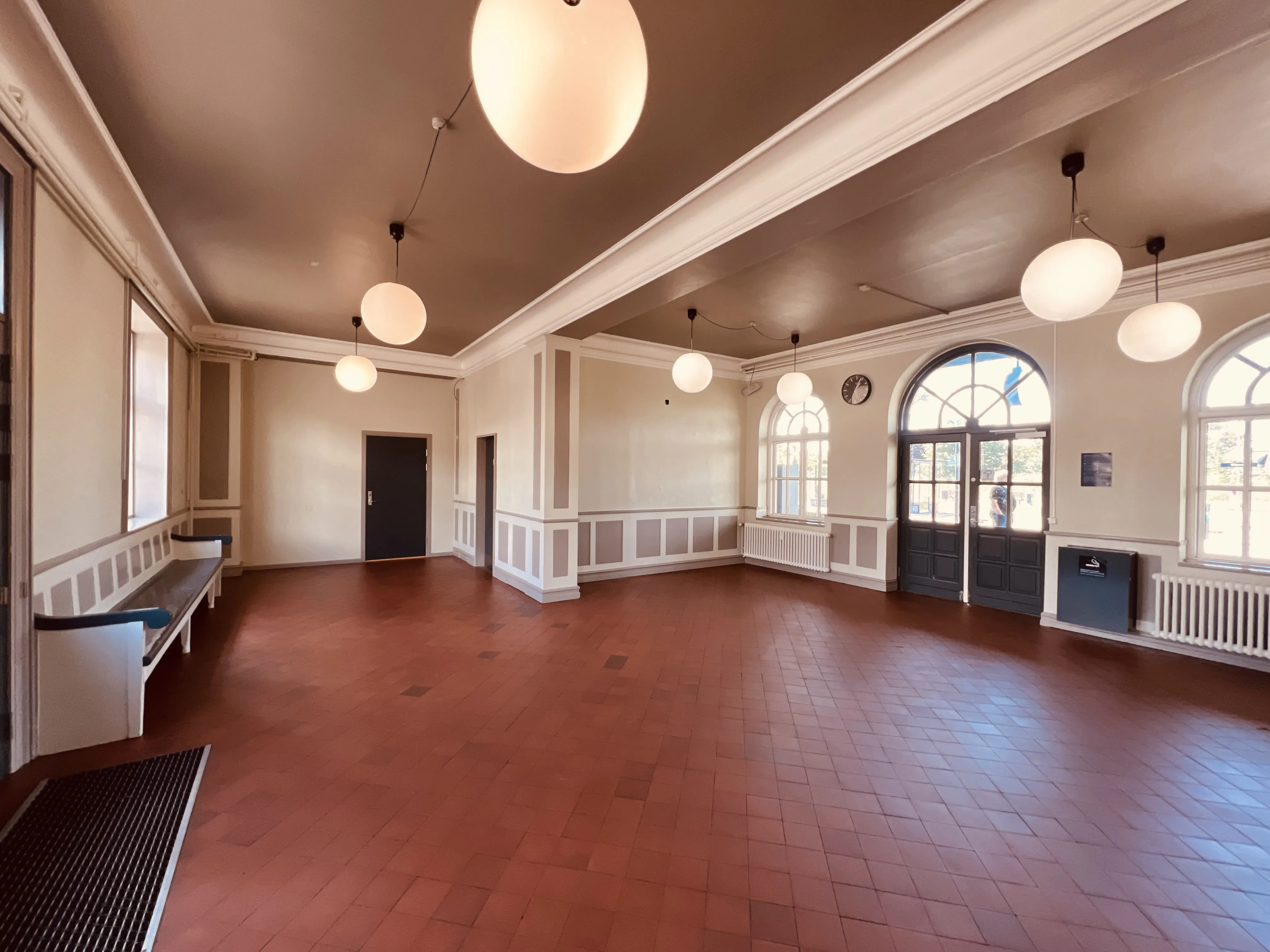 Billede af Skjern Station. Billede af Skjern Station.