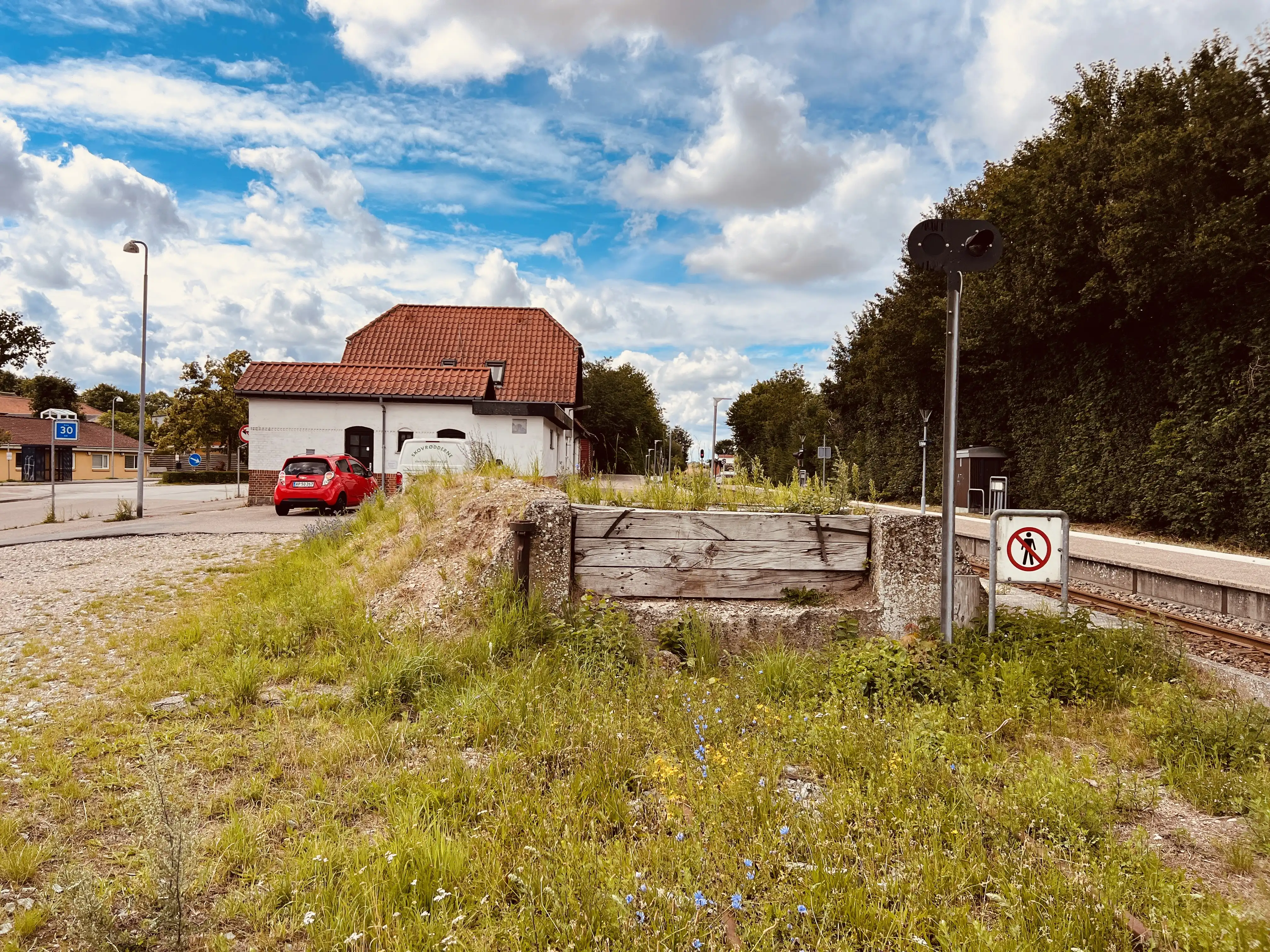 Billede af Store Merløse Stations læsserampe.