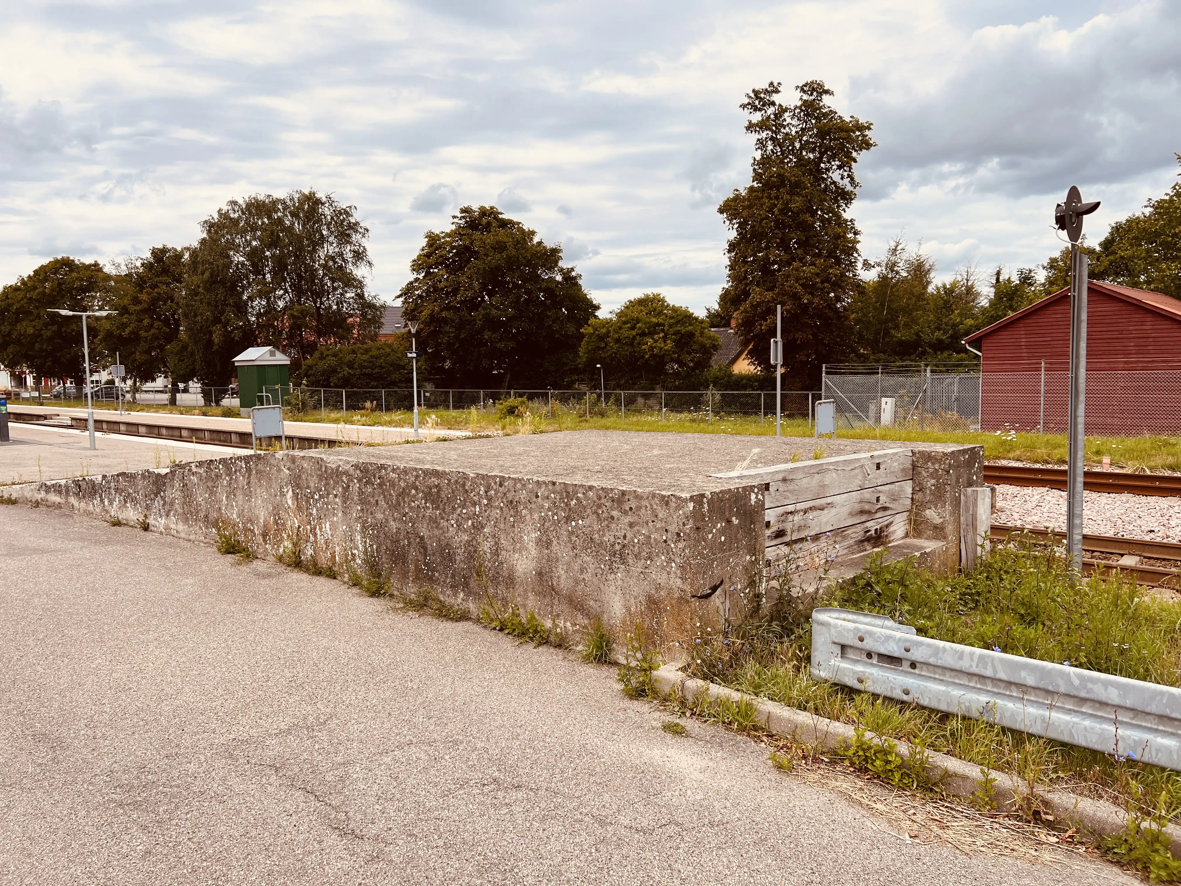 Billede af Stenlille Stations læsserampe.