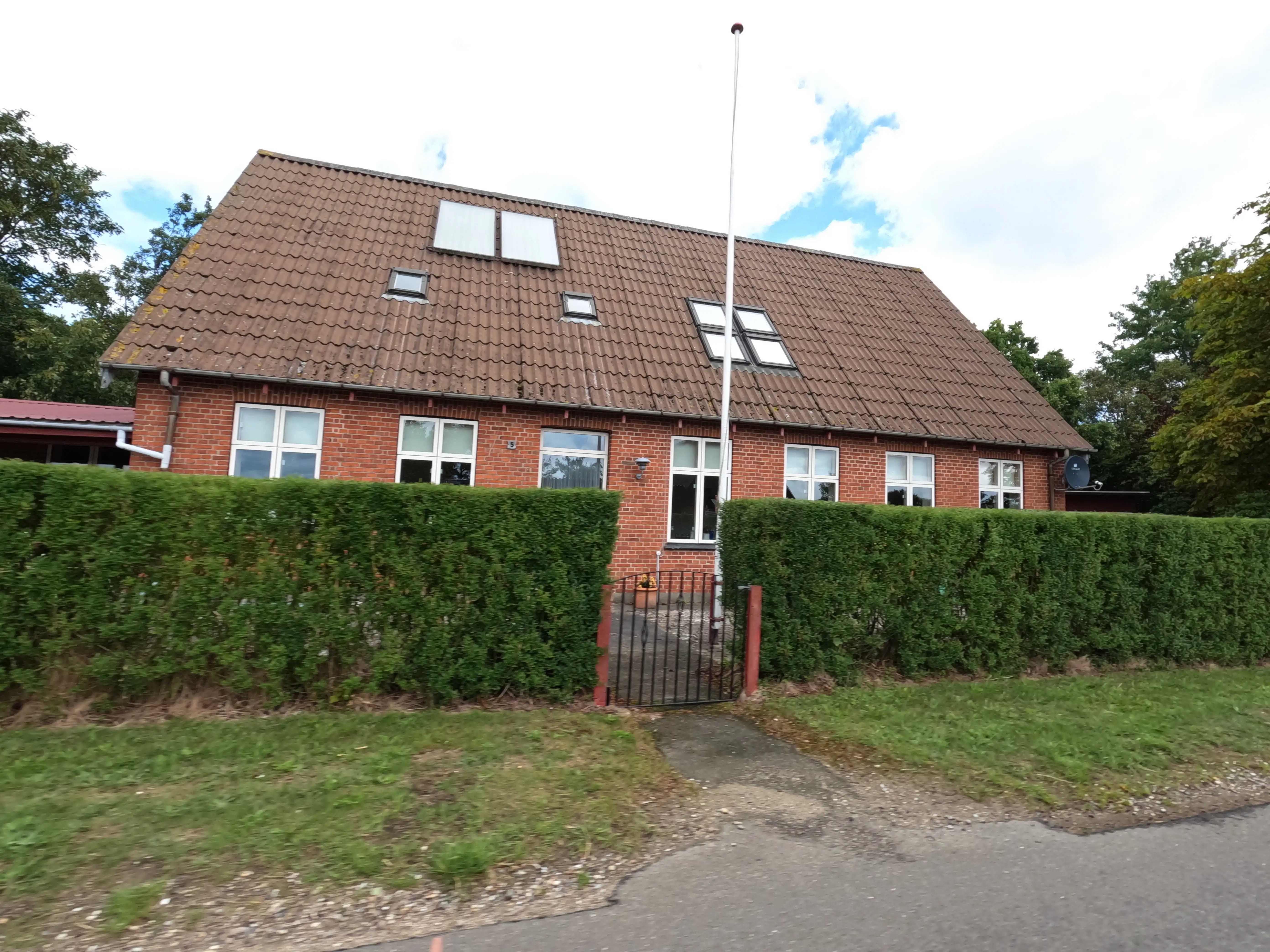 Billede af Velling Station. Billede af Velling Station.