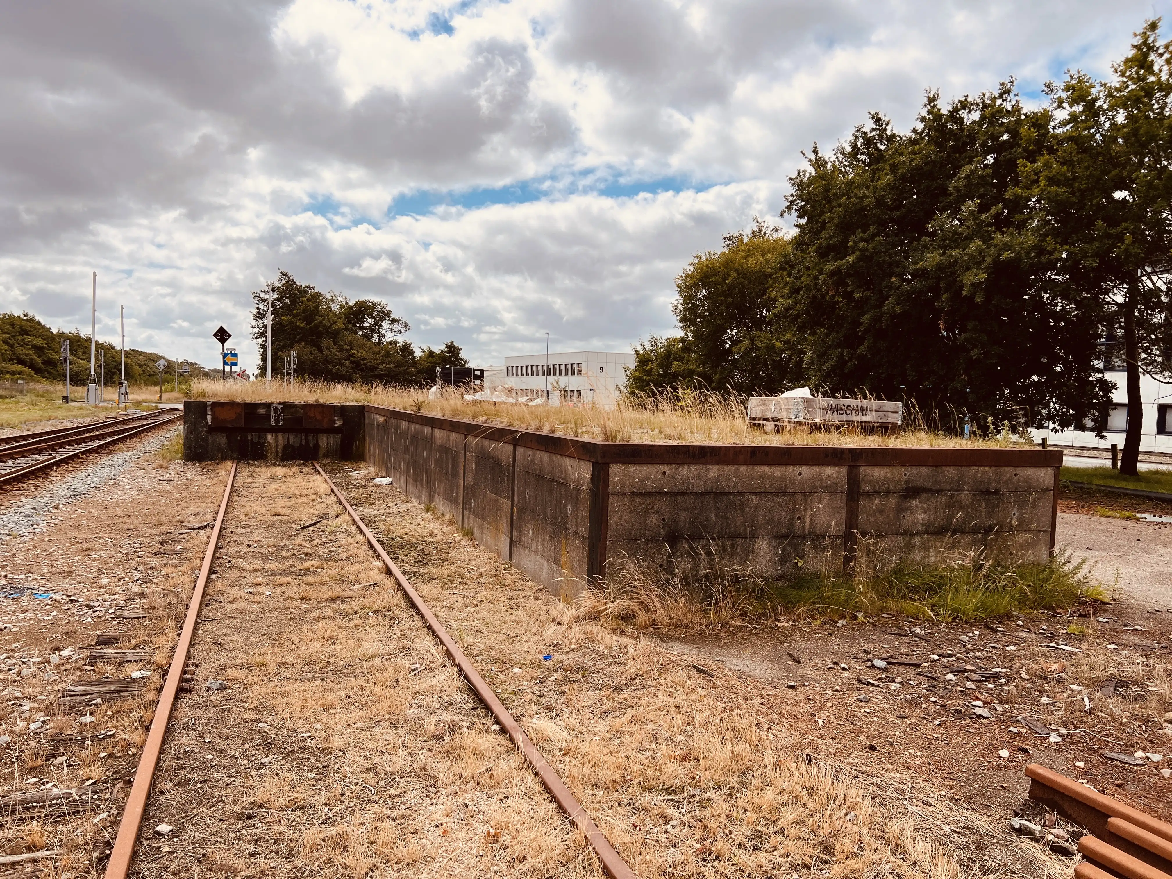 Billede af Lem Stations læsserampe. Billede af Lem Stations læsserampe.