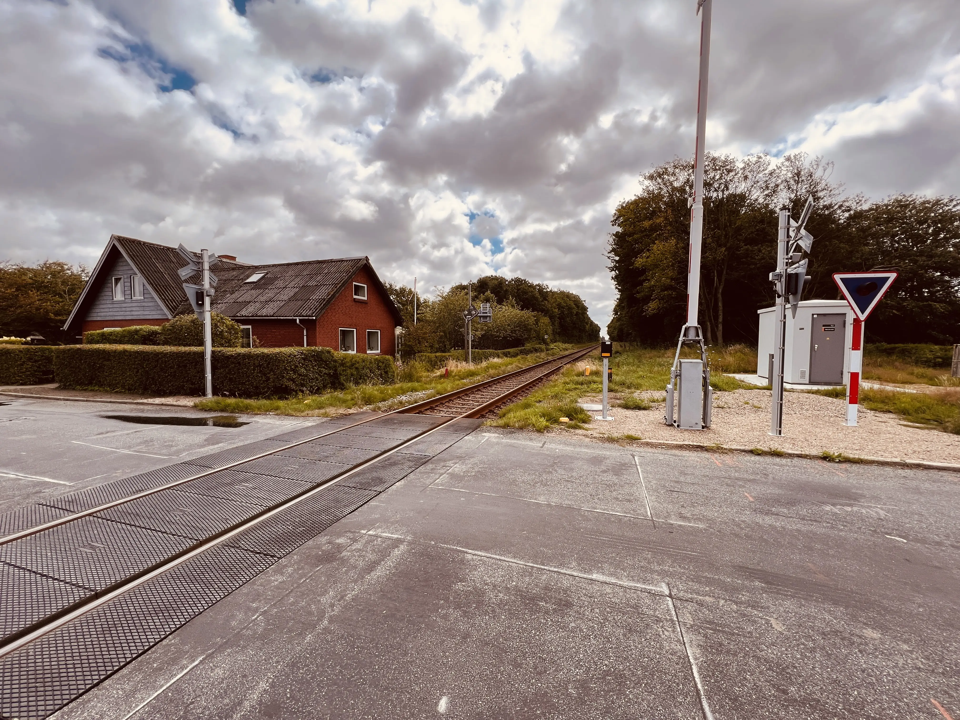 Billede af Dejbjerg Trinbræt - Trinbræt er nedrevet, men Dejbjerg Trinbræt har ligget her. Billede af Dejbjerg Trinbræt - Trinbræt er nedrevet, men Dejbjerg Trinbræt har ligget her.