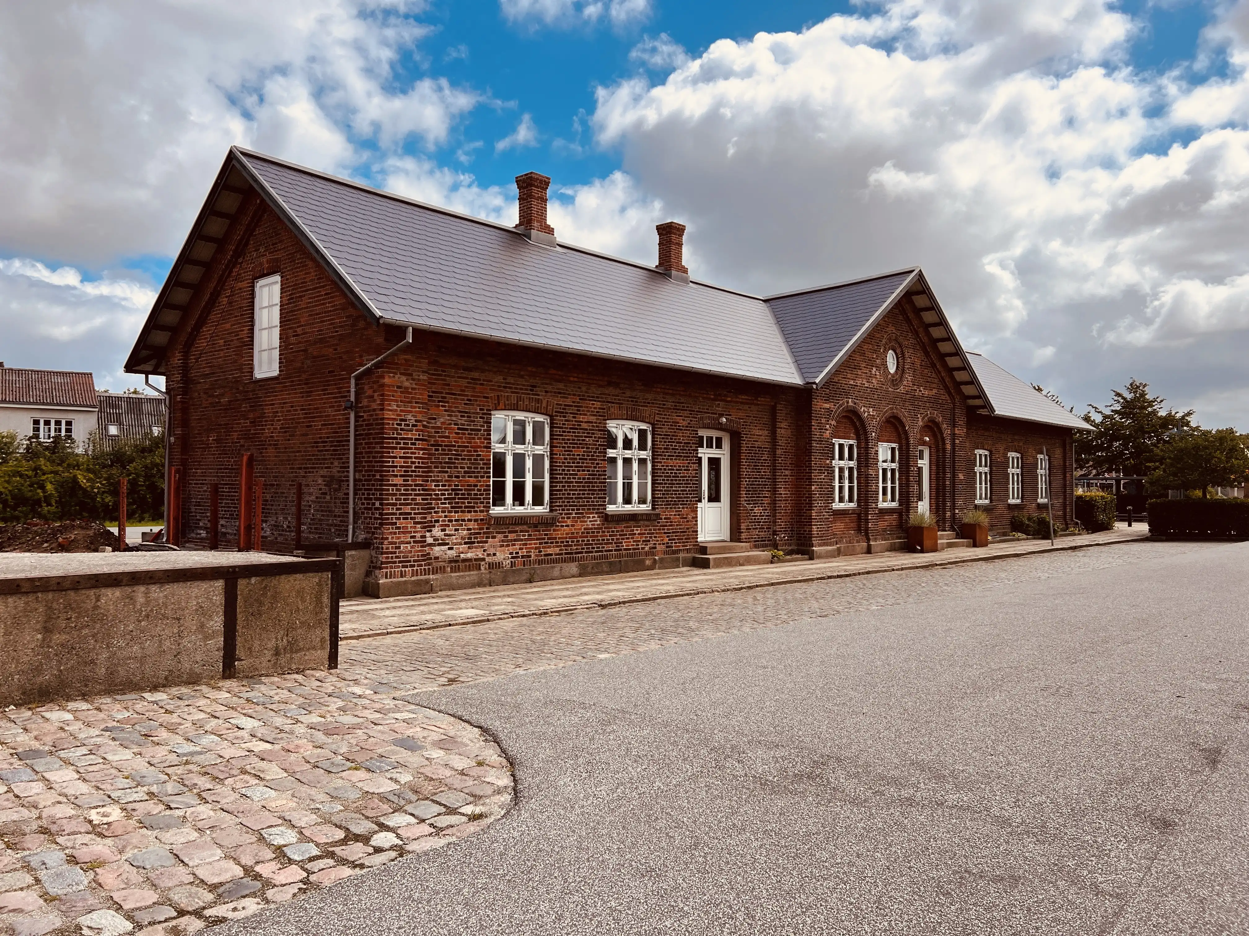 Billede af Tarm Station. Billede af Tarm Station.