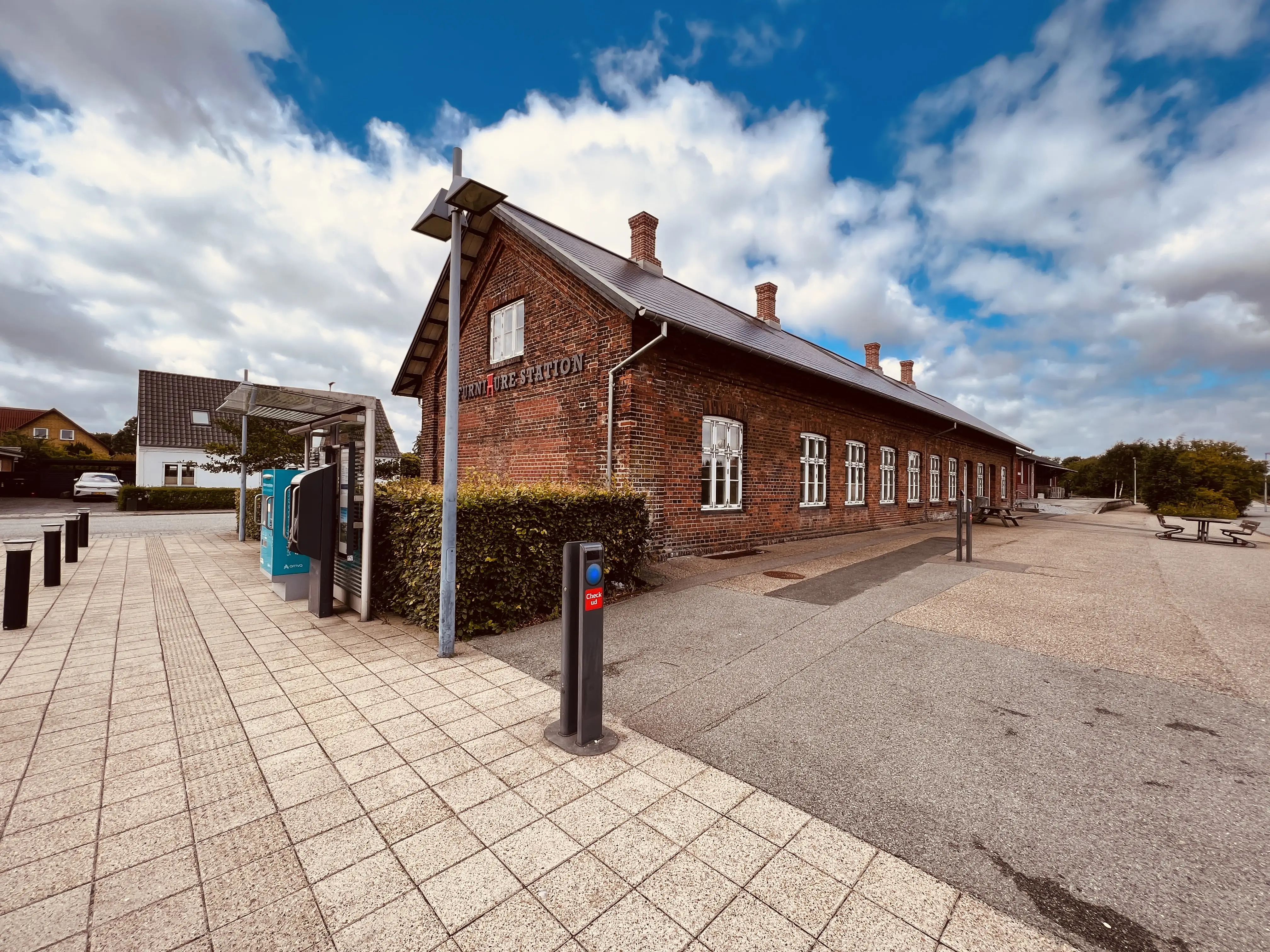 Billede af Tarm Station. Billede af Tarm Station.