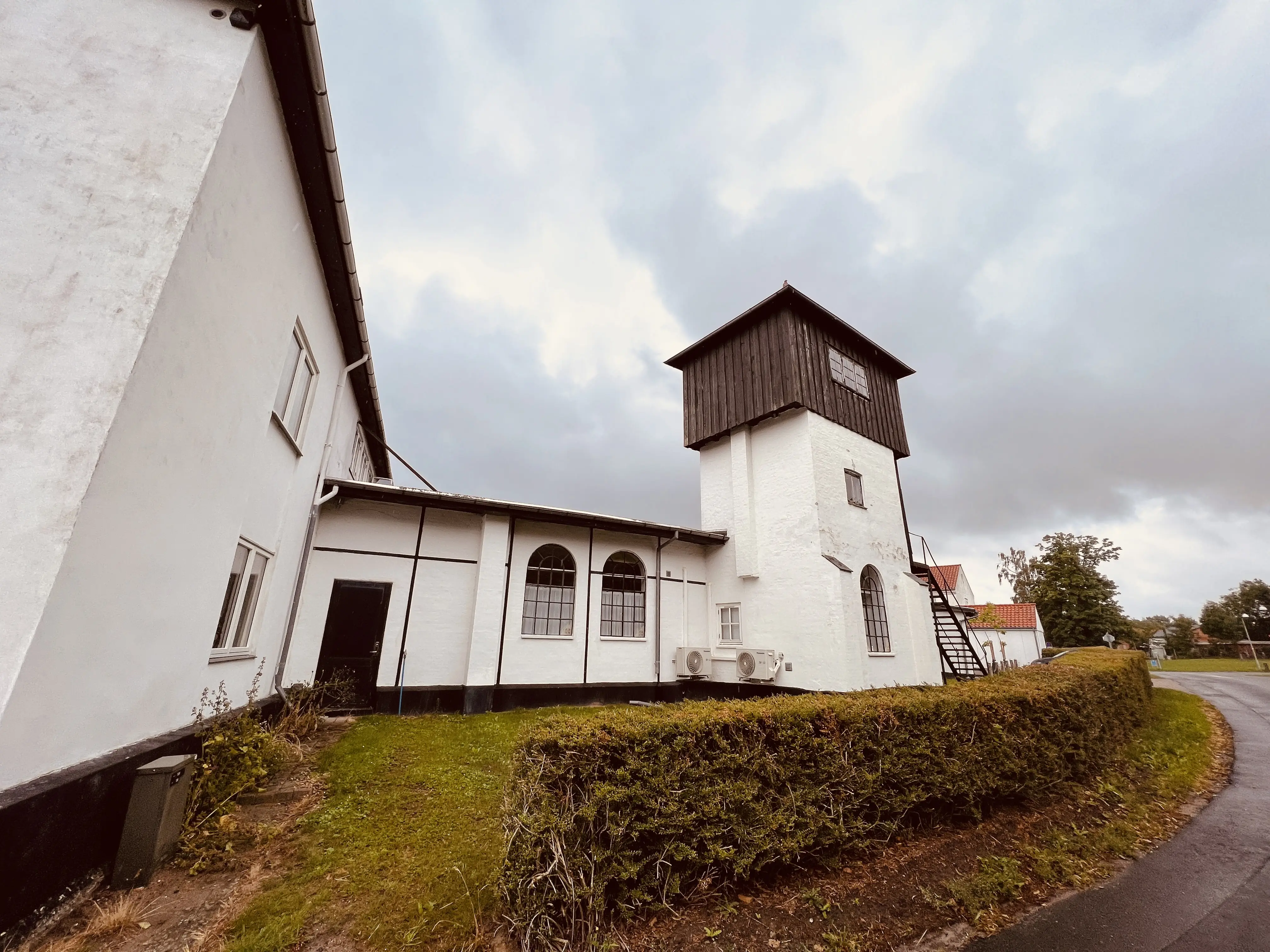 Billede af Præstø Stations remise.