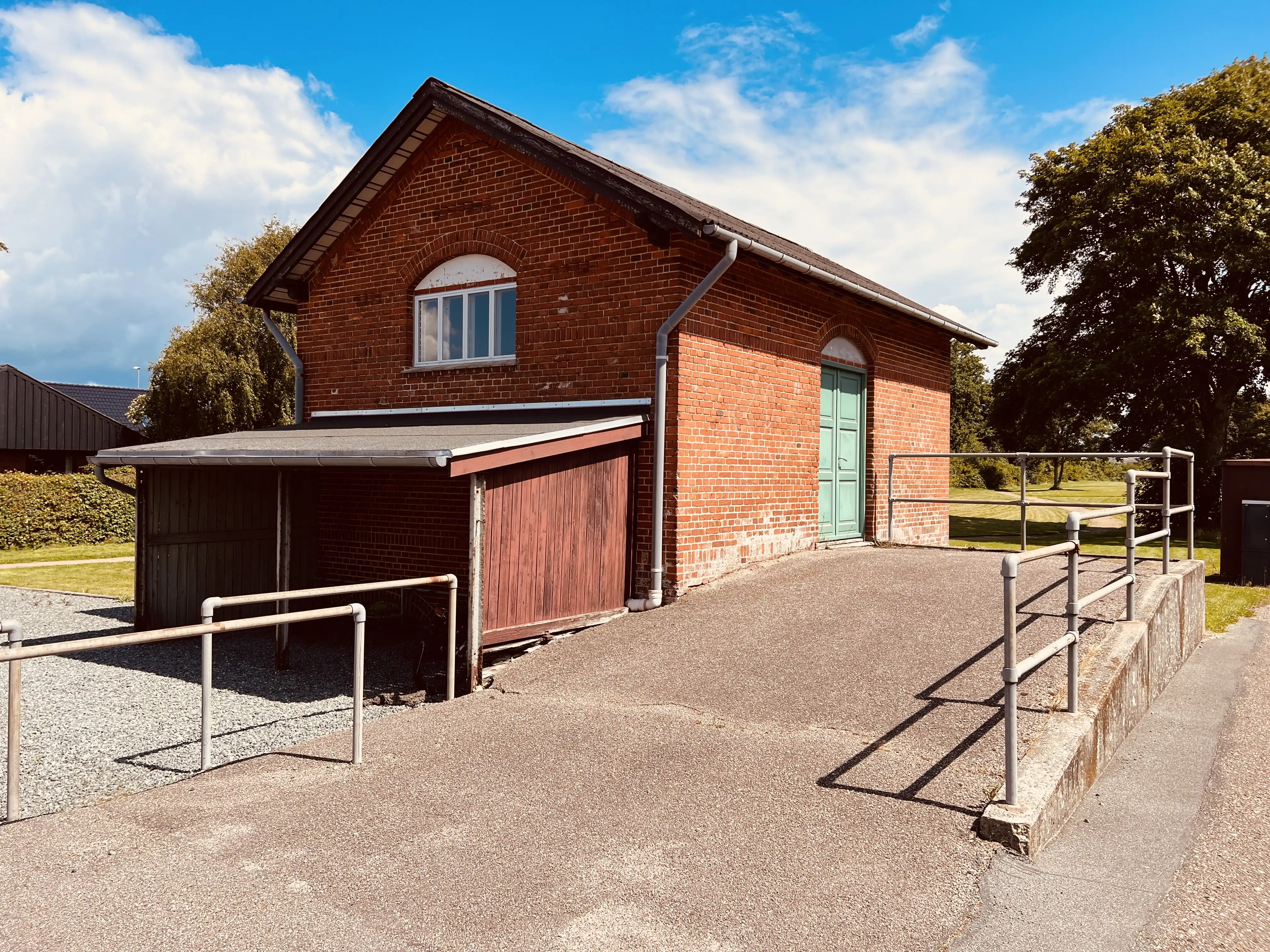 Billede af Billum Stations varehus.