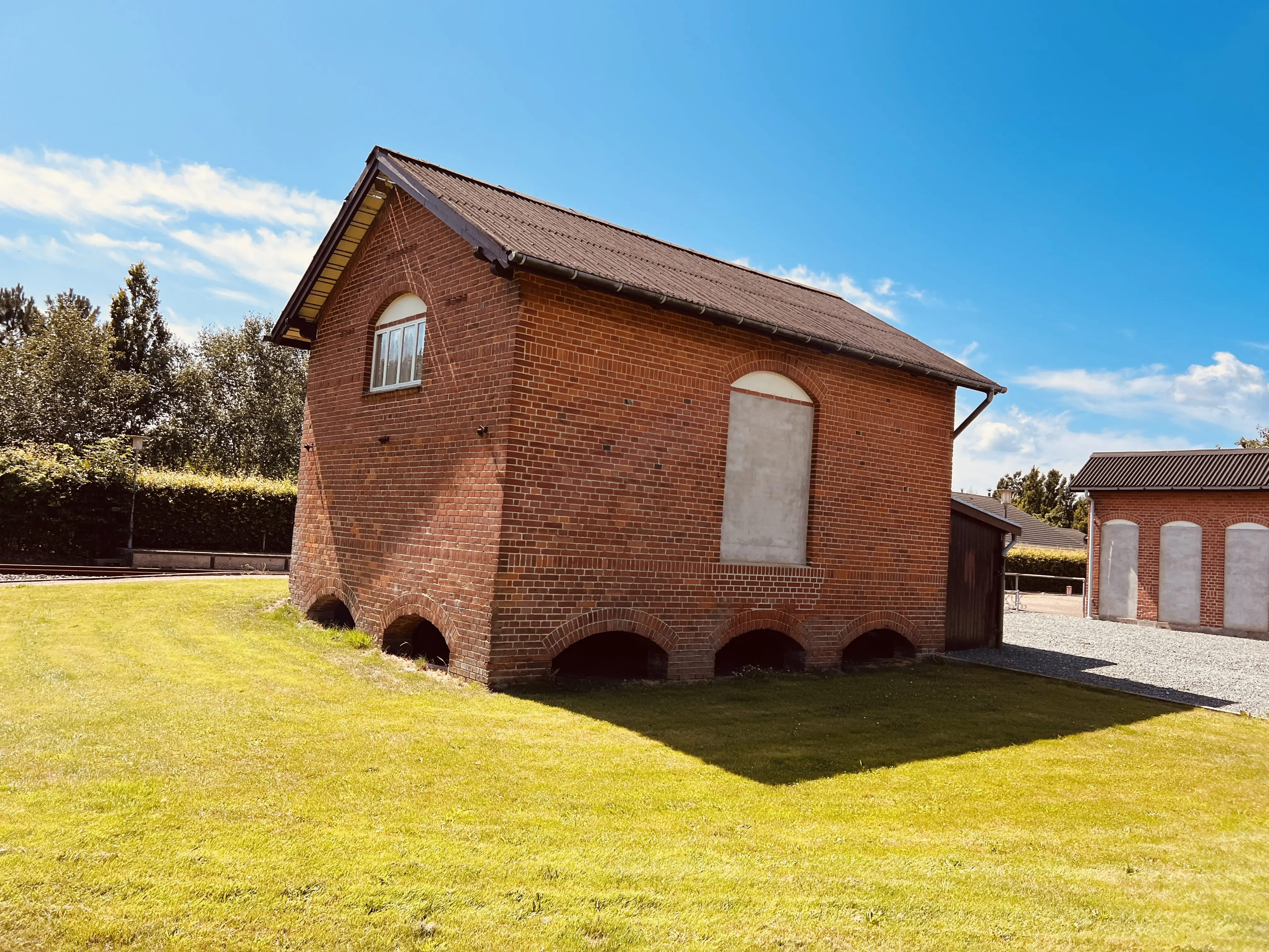 Billede af Billum Stations varehus.