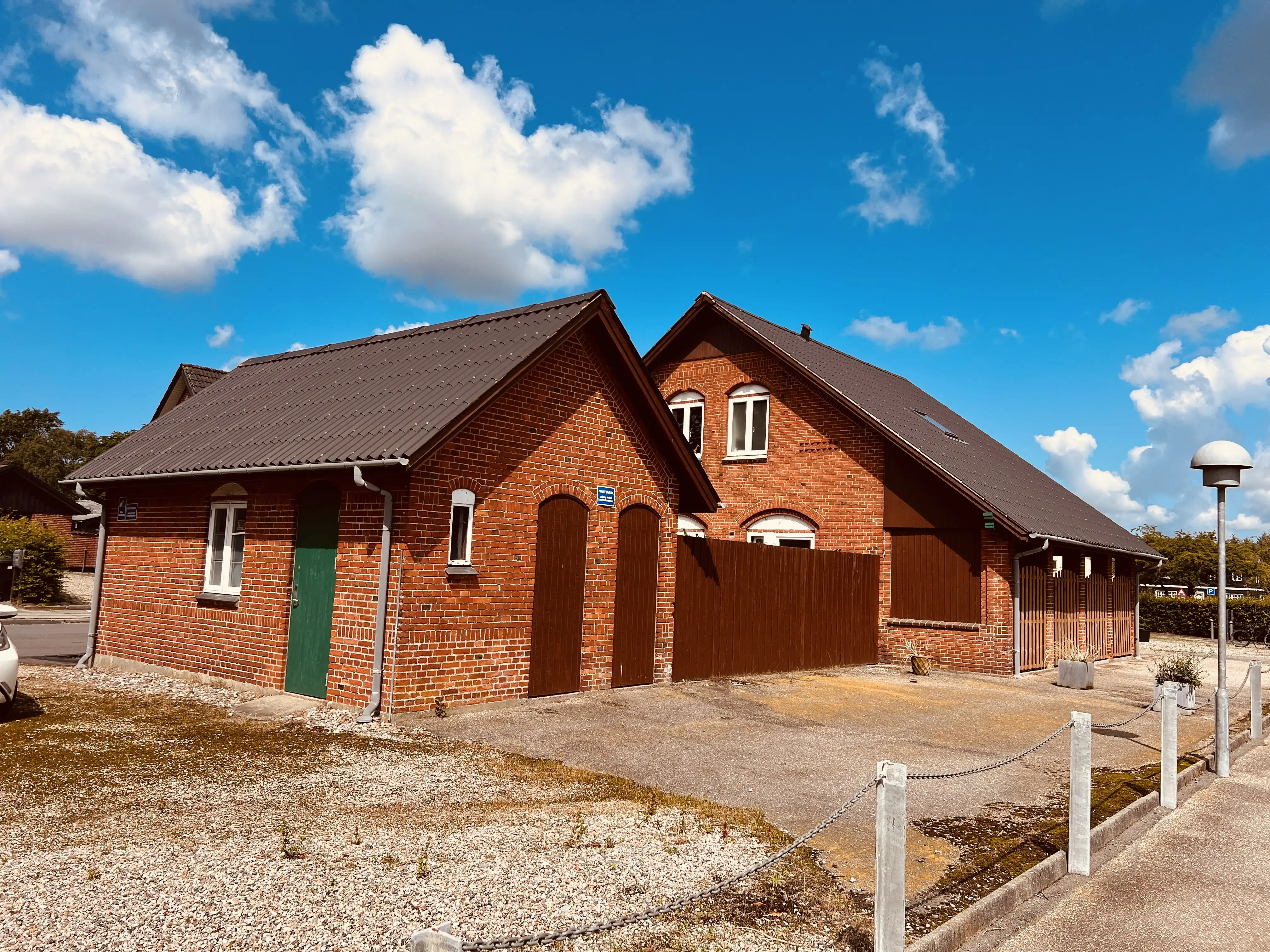 Billede af Vrøgum Stations retirade. Billede af Vrøgum Stations retirade.