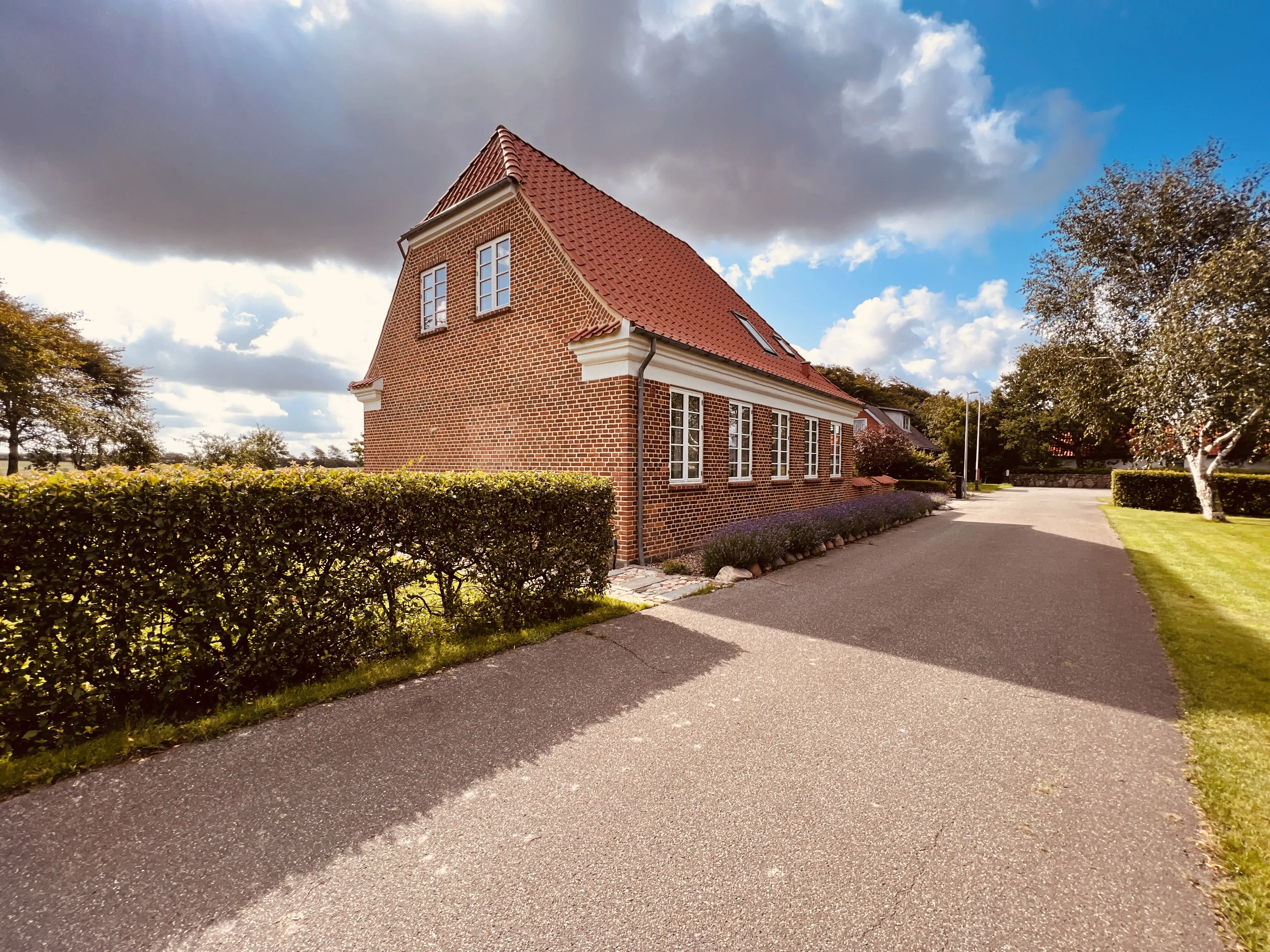 Billede af Hemmet Station. Billede af Hemmet Station.