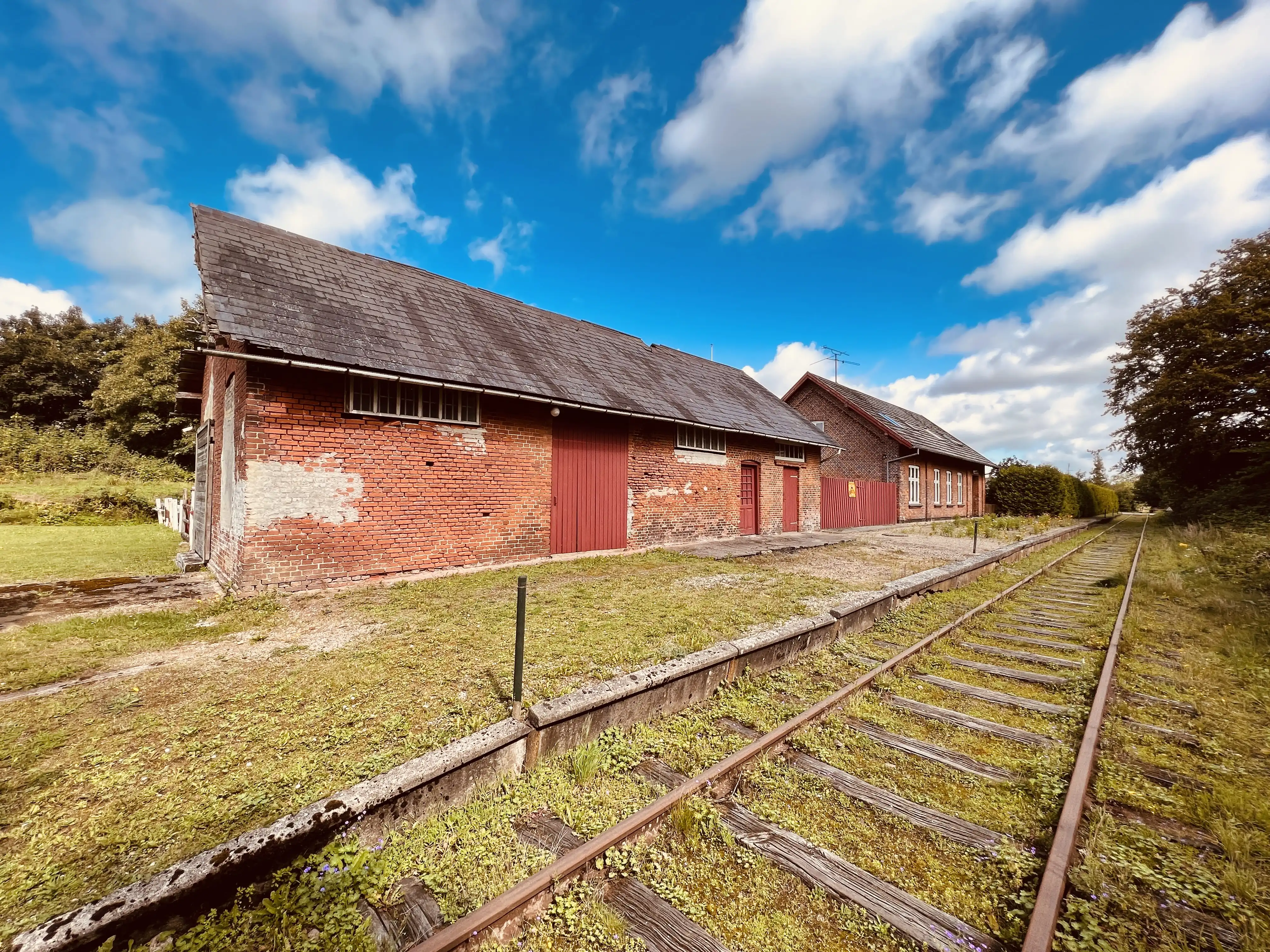 Billede af Nårup Stations varehus.