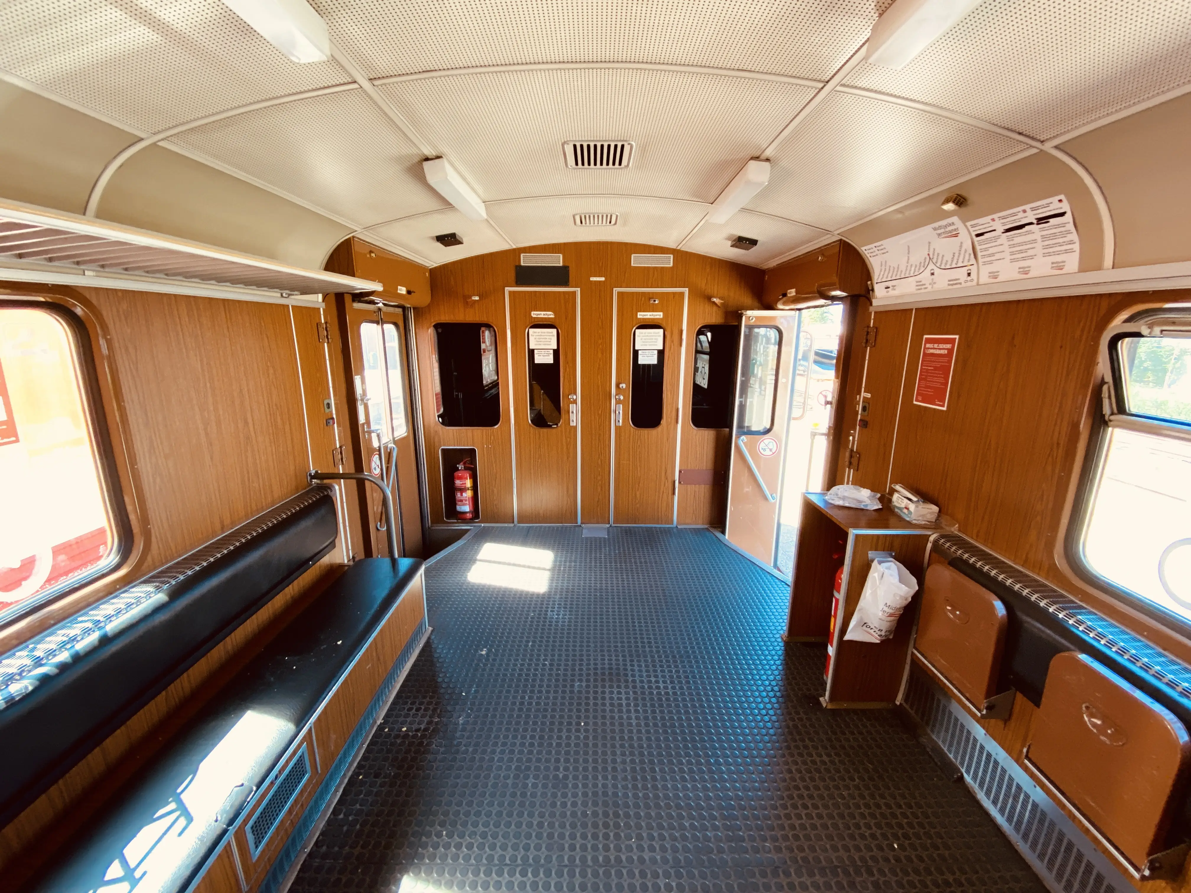 Billede af indretningen fra "Kysten" (MjbaD YM 40), som oprindelig var OHJ YM 56. Billede af indretningen fra "Kysten" (MjbaD YM 40), som oprindelig var OHJ YM 56.