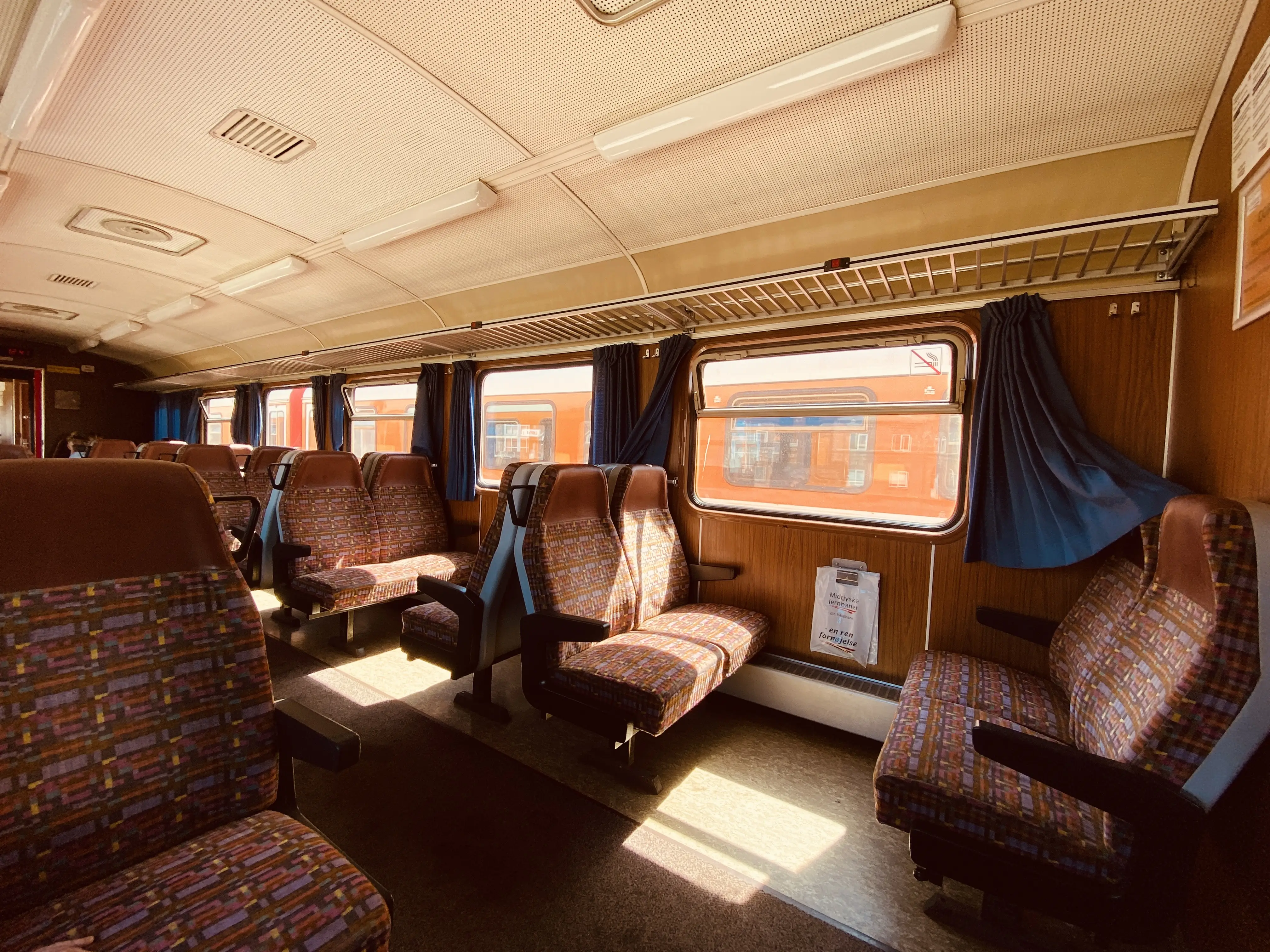 Billede af indretningen fra "Kysten" (MjbaD YM 40), som oprindelig var OHJ YM 56. Billede af indretningen fra "Kysten" (MjbaD YM 40), som oprindelig var OHJ YM 56.