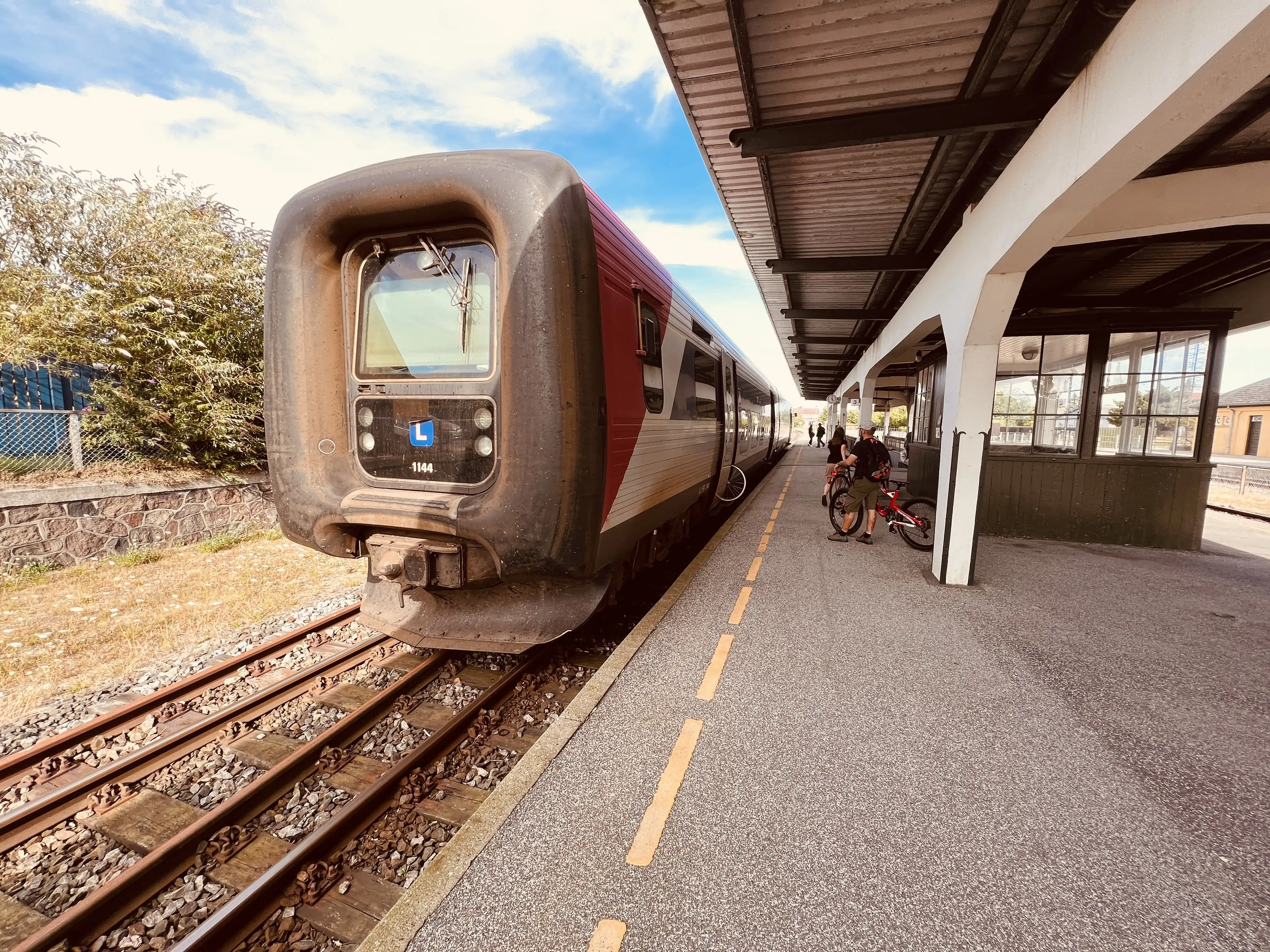 Billede af LT FS 1144, tidligere GDS-HFHJ FS 1144 - fotograferet ud for Maribo Station. Billede af LT FS 1144, tidligere GDS-HFHJ FS 1144 - fotograferet ud for Maribo Station.