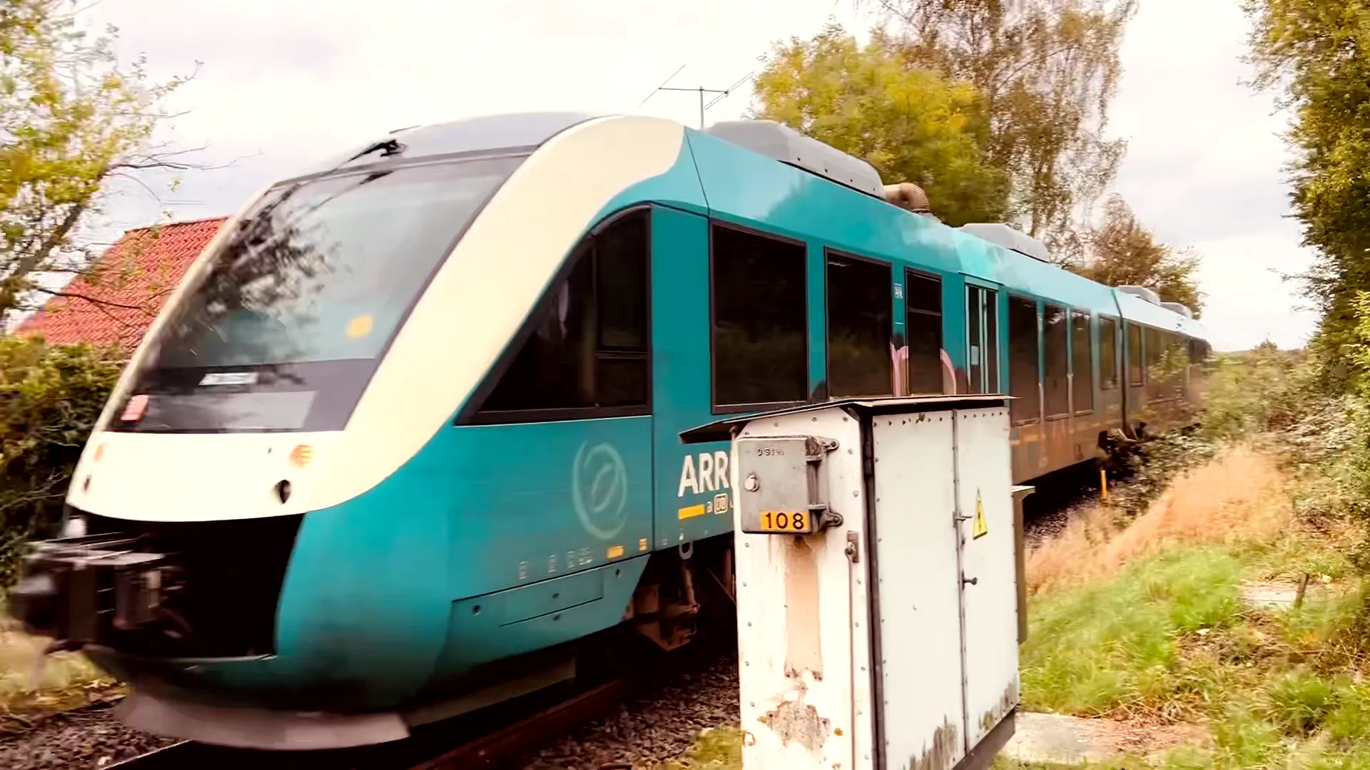 Billede af ARRIVA AR 2053 fotograferet ud for Sørup Station. Billede af ARRIVA AR 2053 fotograferet ud for Sørup Station.