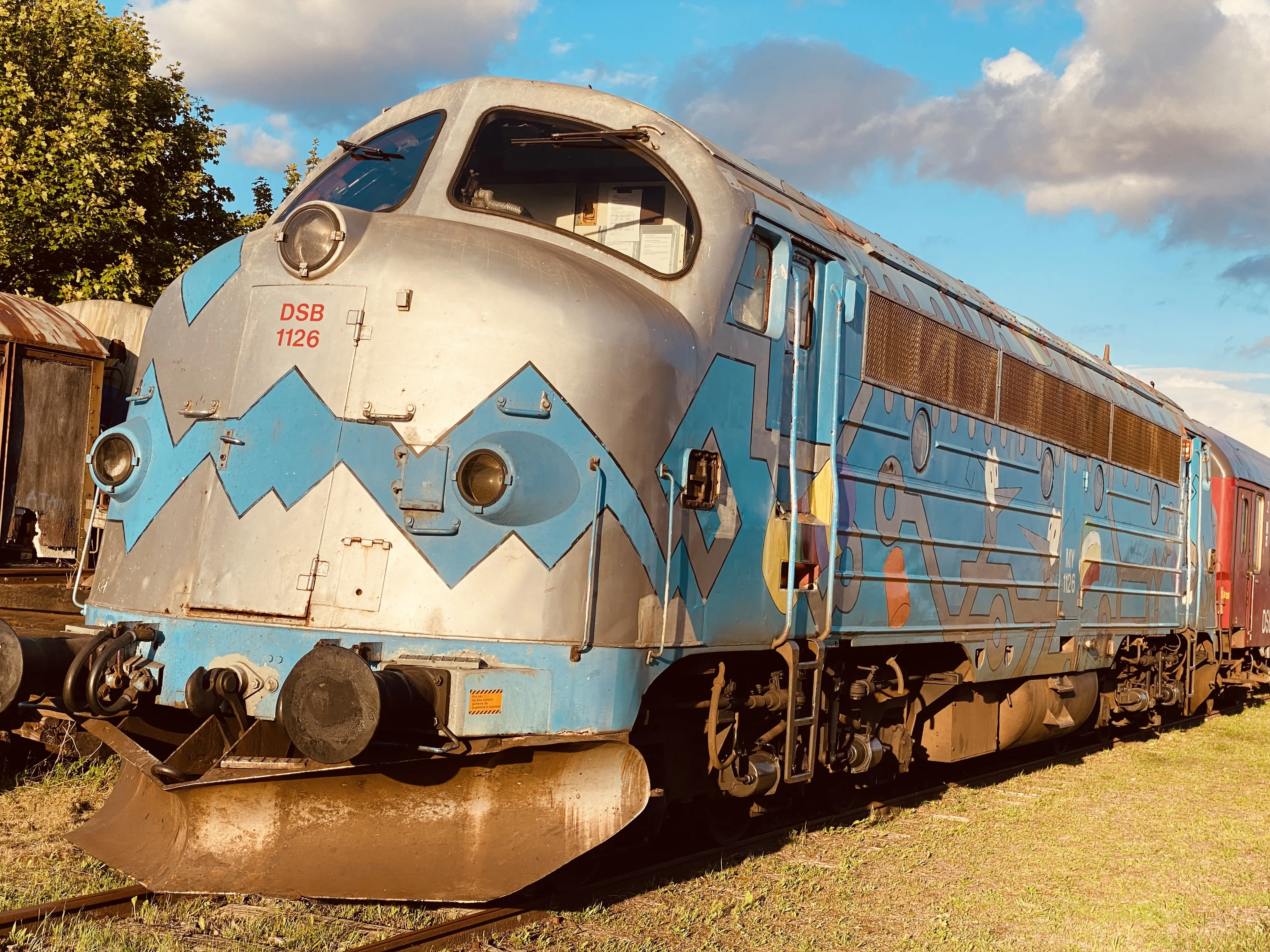 Billede af DSB MY 1126 fotograferet ud for Marslev Trinbræt.
